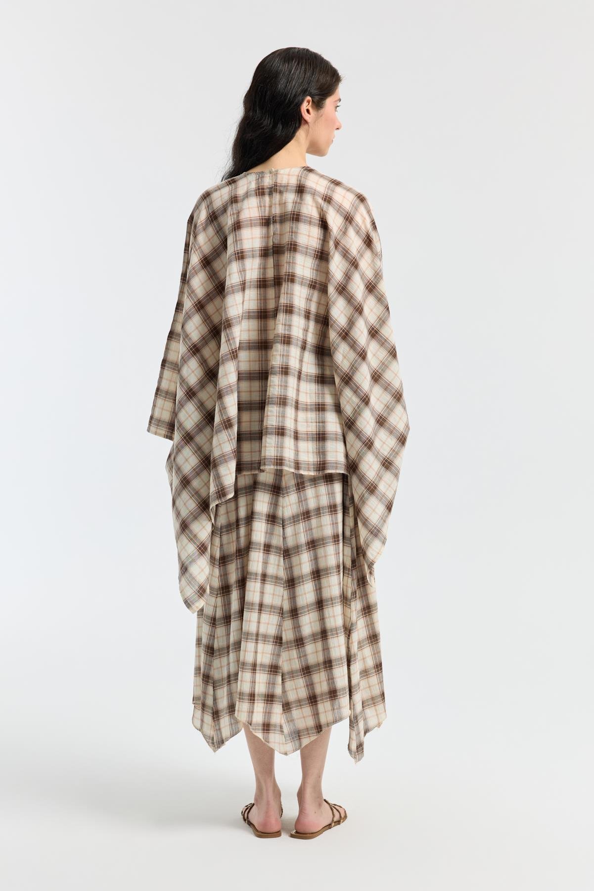 Amara Müslin Ekose Desenli Pelerin Takım - Kahverengi