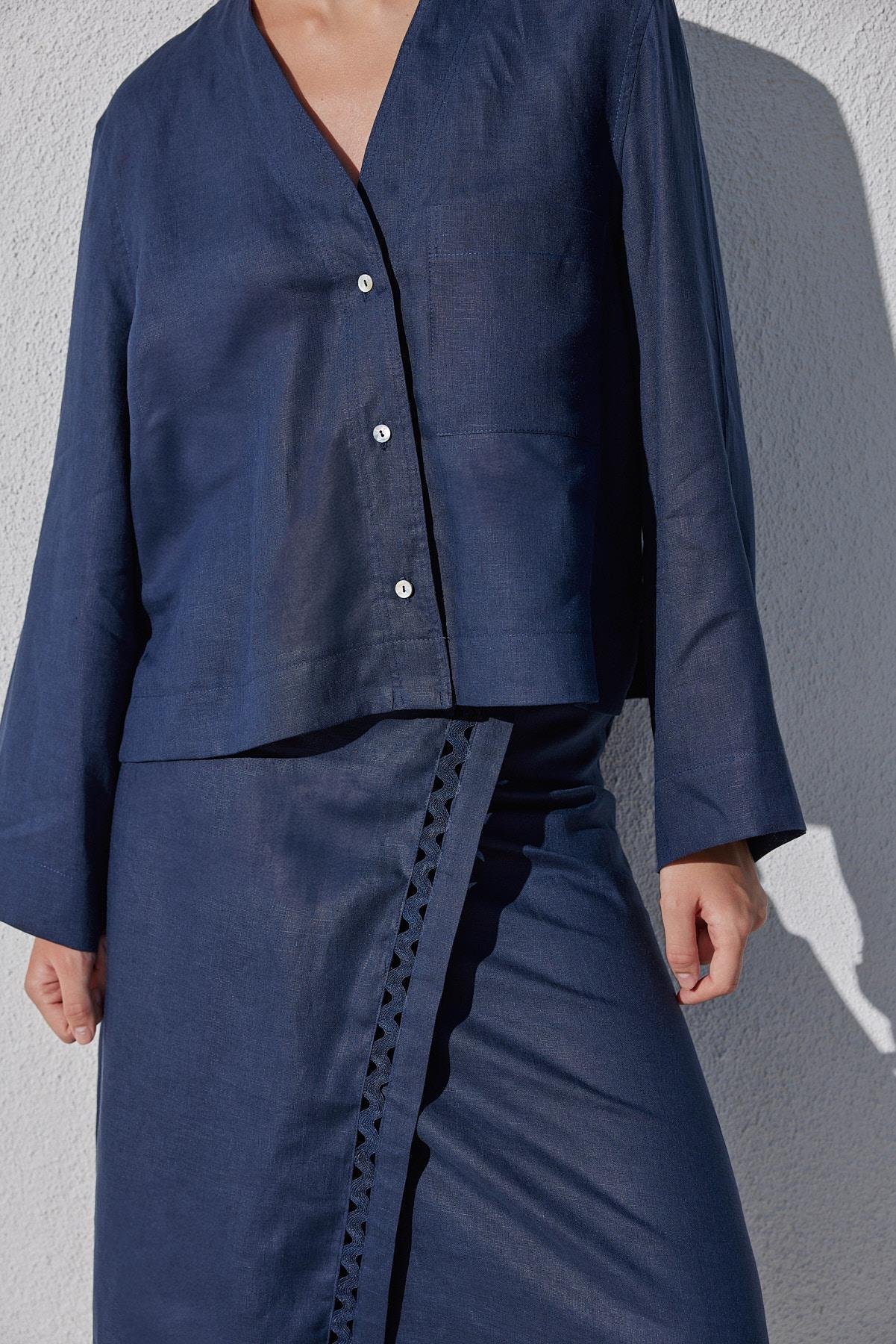 Amber Linen Düğmeli Bluz - Lacivert