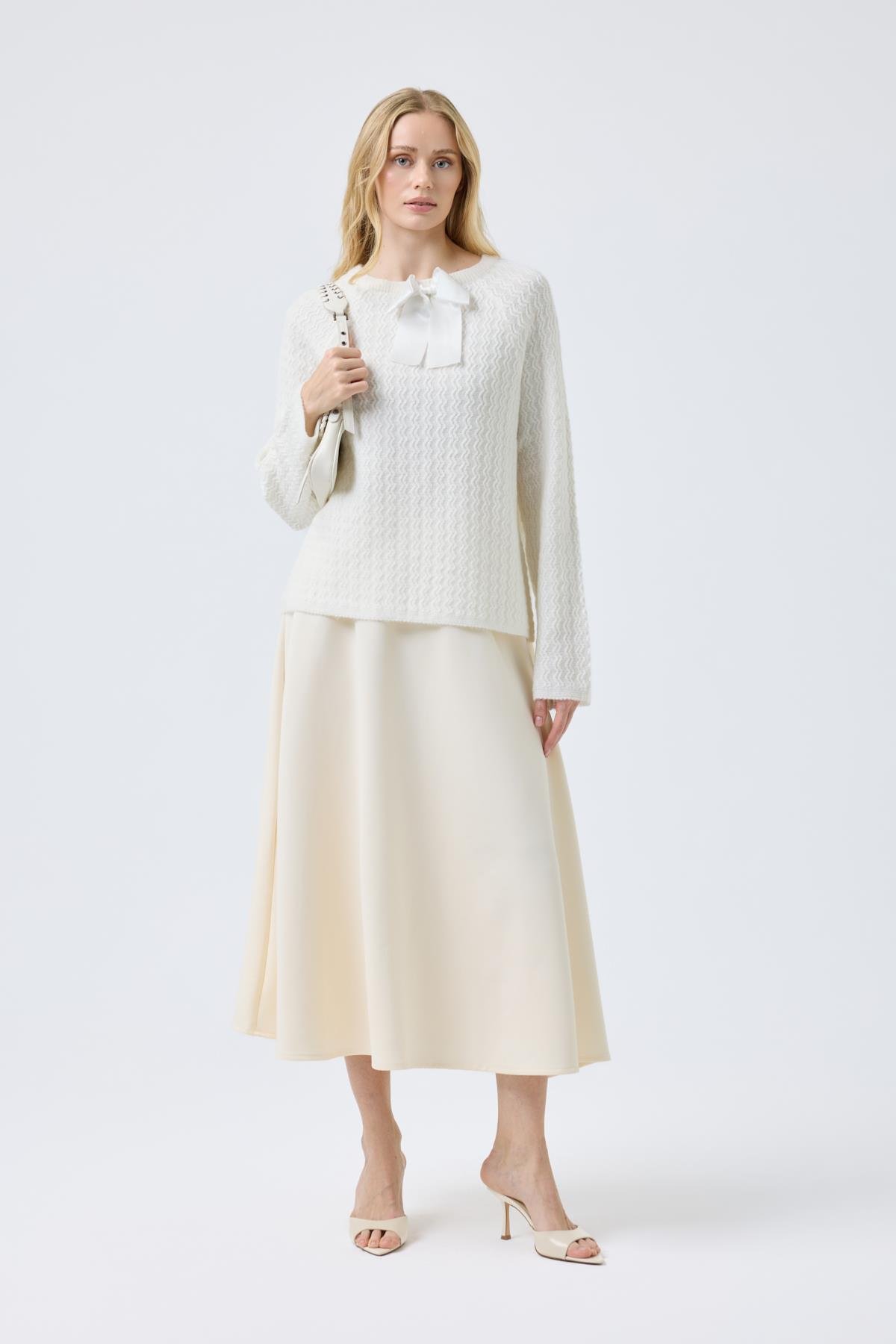 Angelina Fiyonklu Kazak - Beyaz