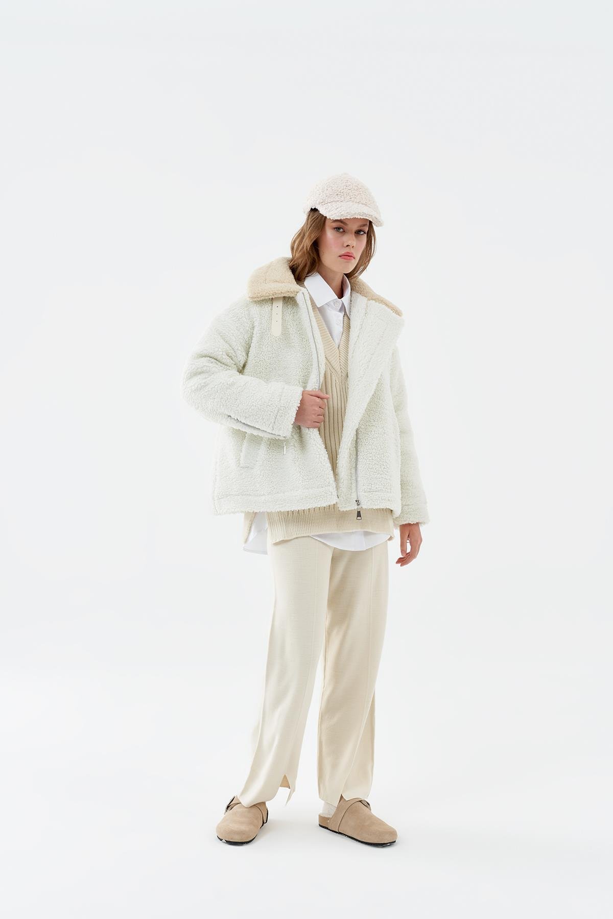 Ares Peluş Mont - Krem