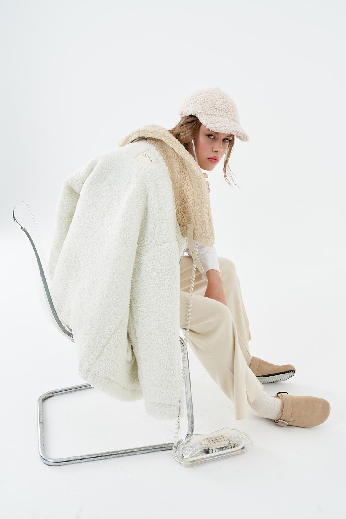 Ares Peluş Mont - Krem