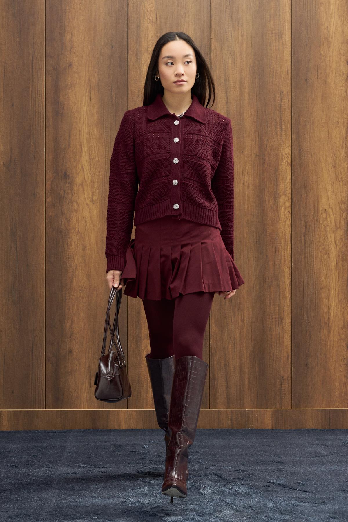 Azur Taşlı Düğmeli Hırka - Bordo 