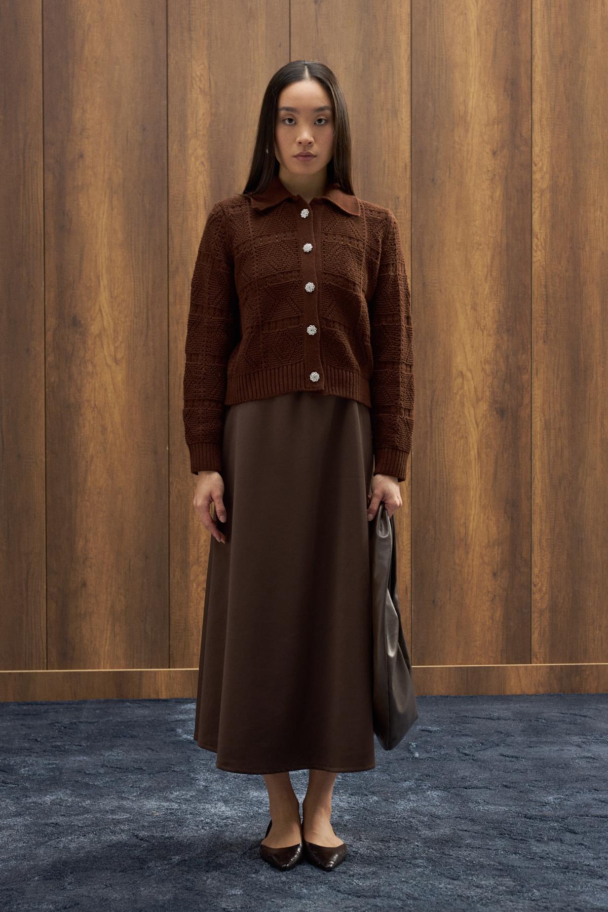 Azur Taşlı Düğmeli Hırka - Kahverengi 