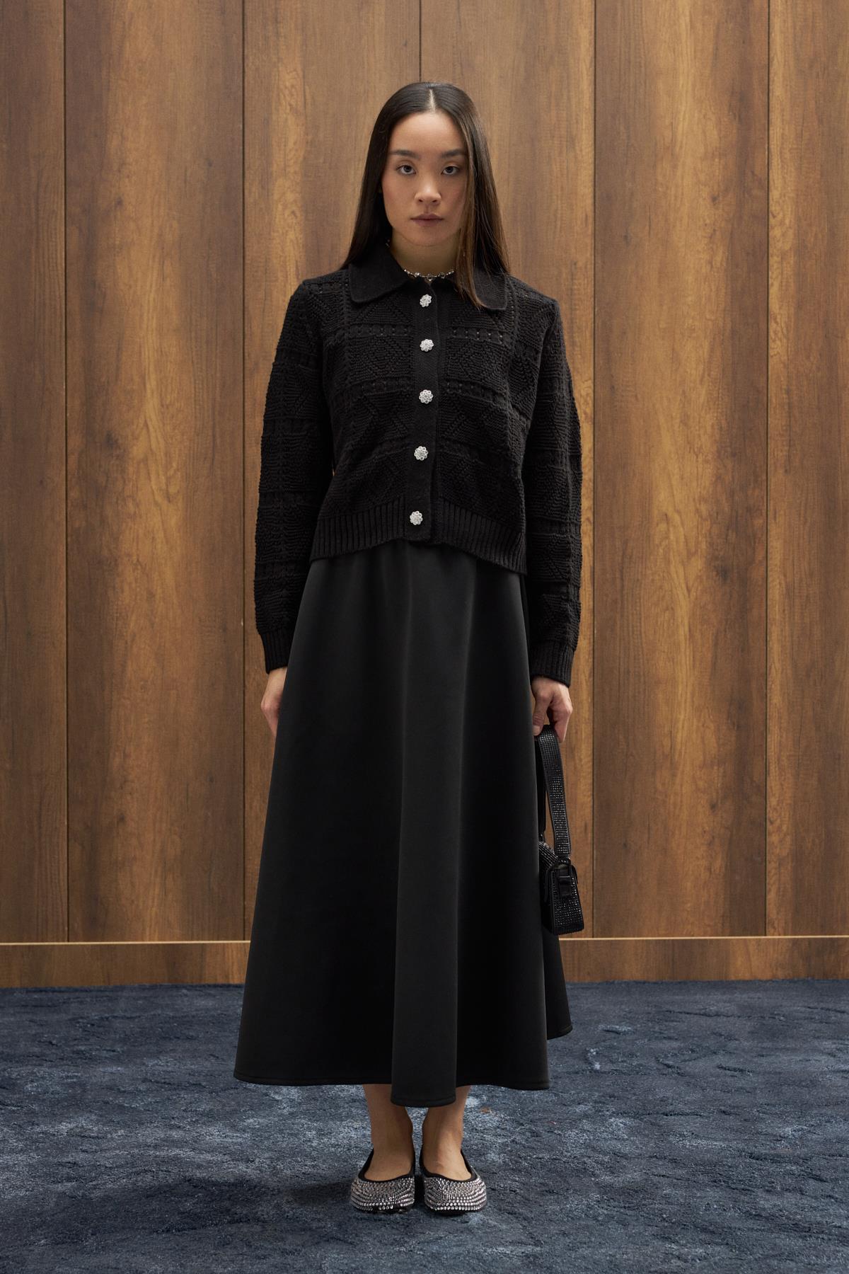 Azur Taşlı Düğmeli Hırka -  Siyah 