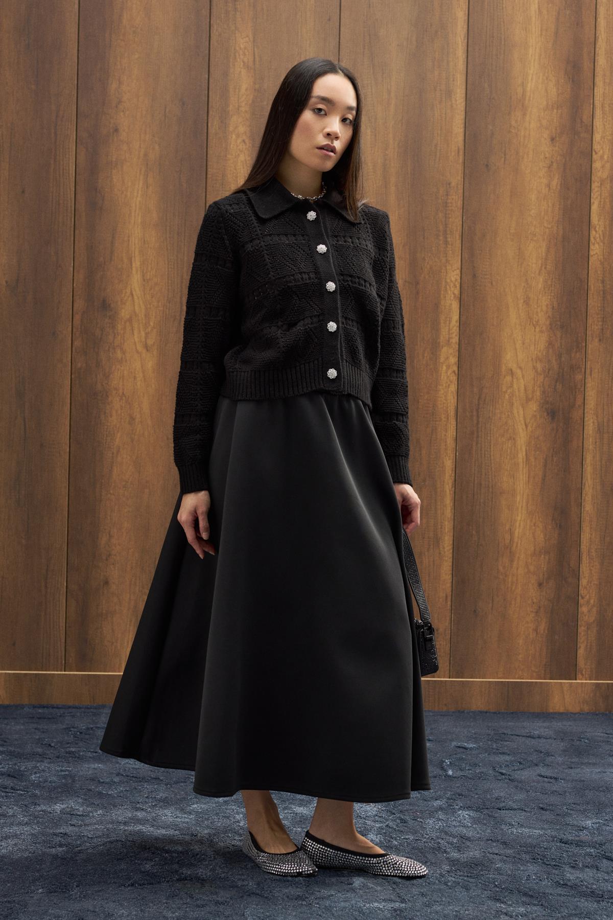 Azur Taşlı Düğmeli Hırka -  Siyah 