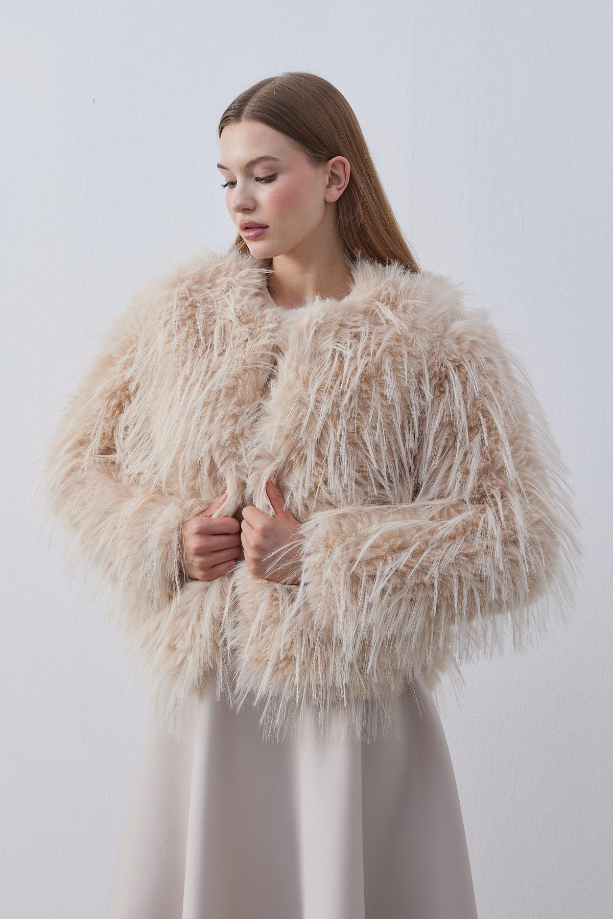 Betsy Suni Kürk Ceket- Bej