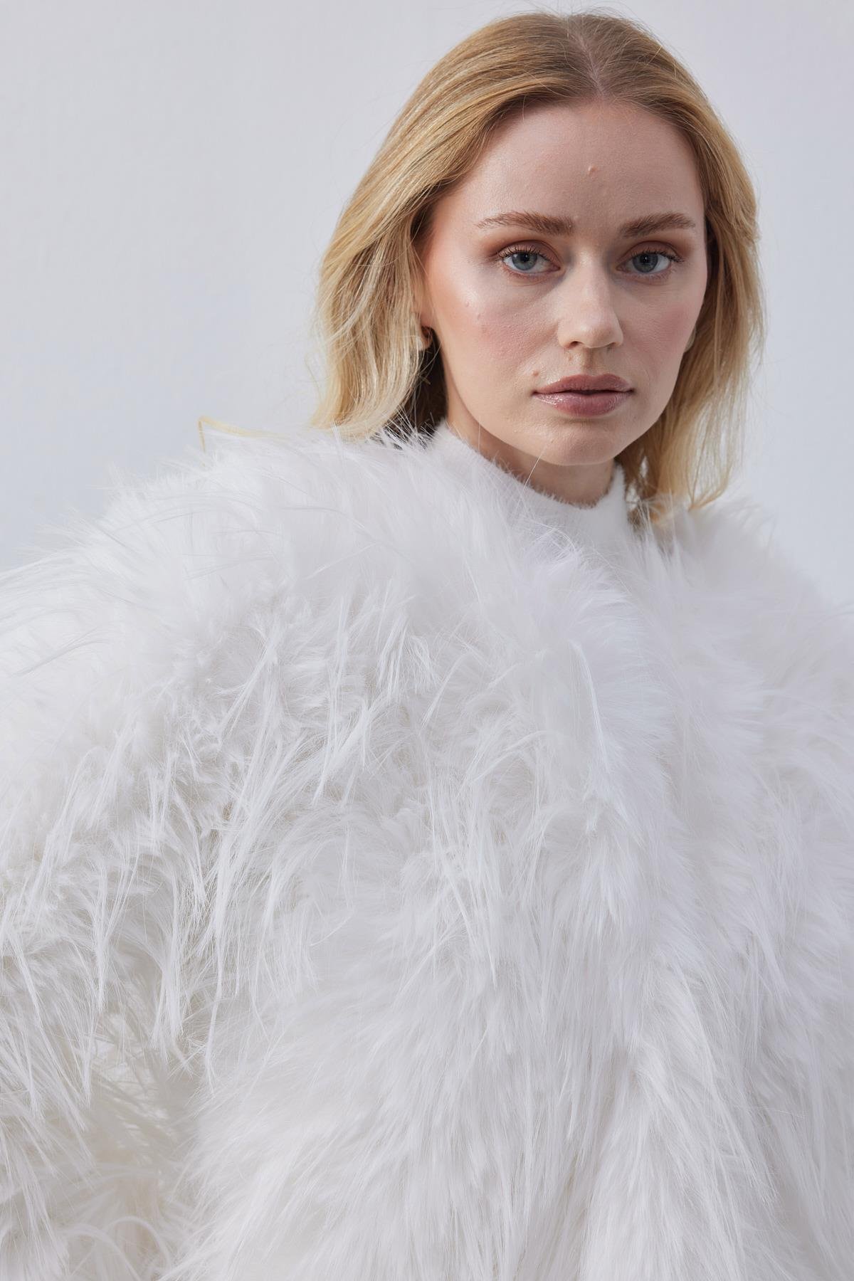 Betsy Suni Kürk Ceket- Beyaz