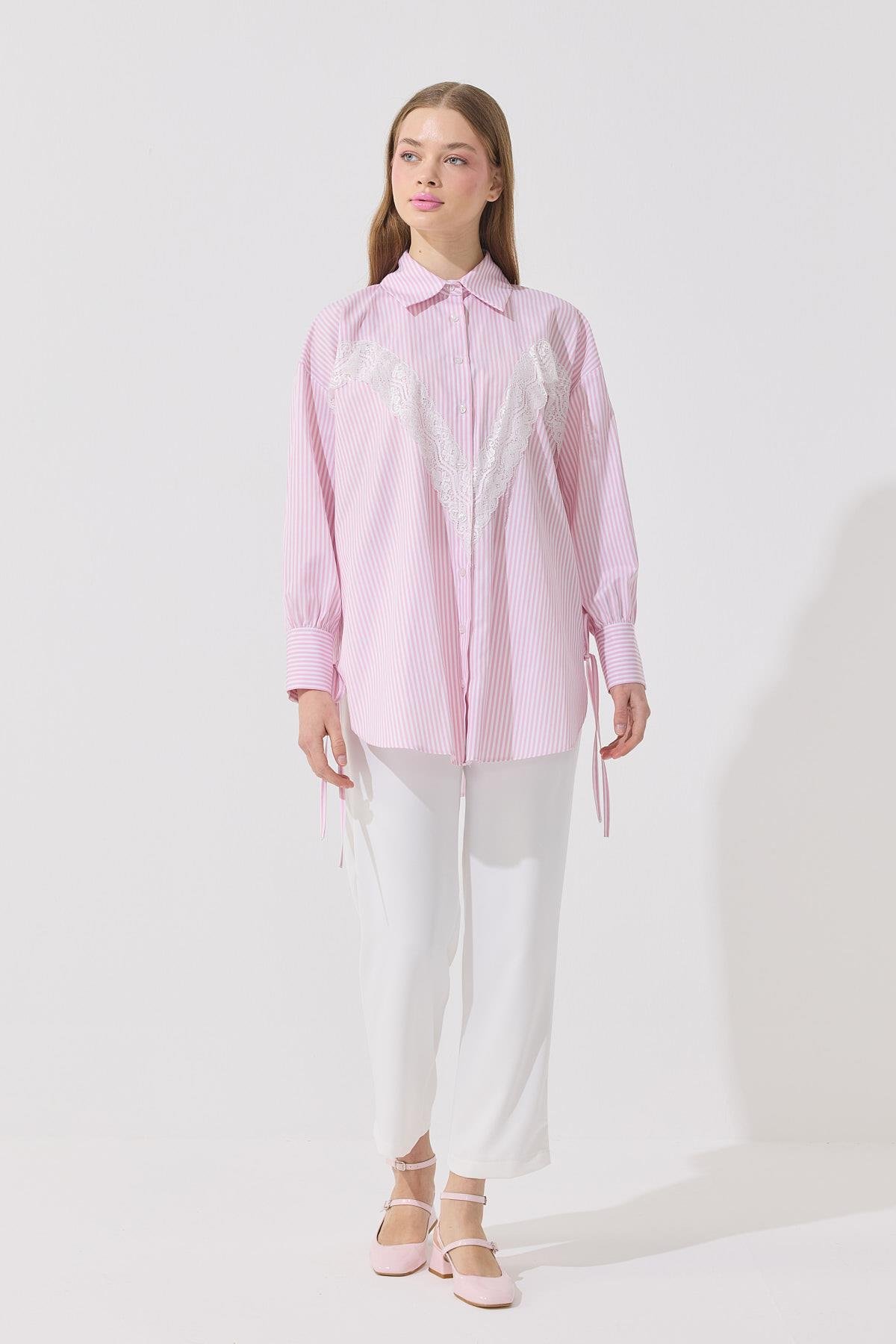 Billie Güpür Detaylı Bağcıklı Gömlek - Pembe 