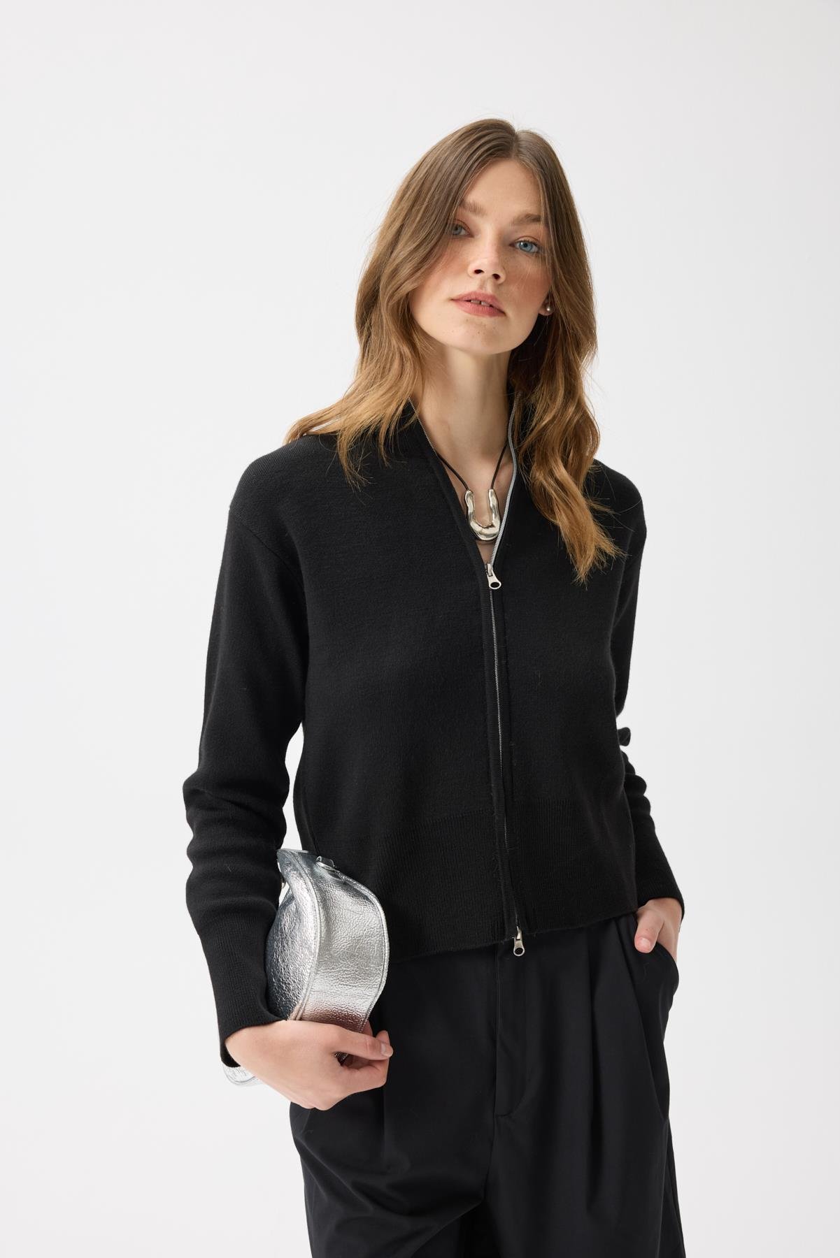 Blanche Yüksek Yaka Hırka - Siyah