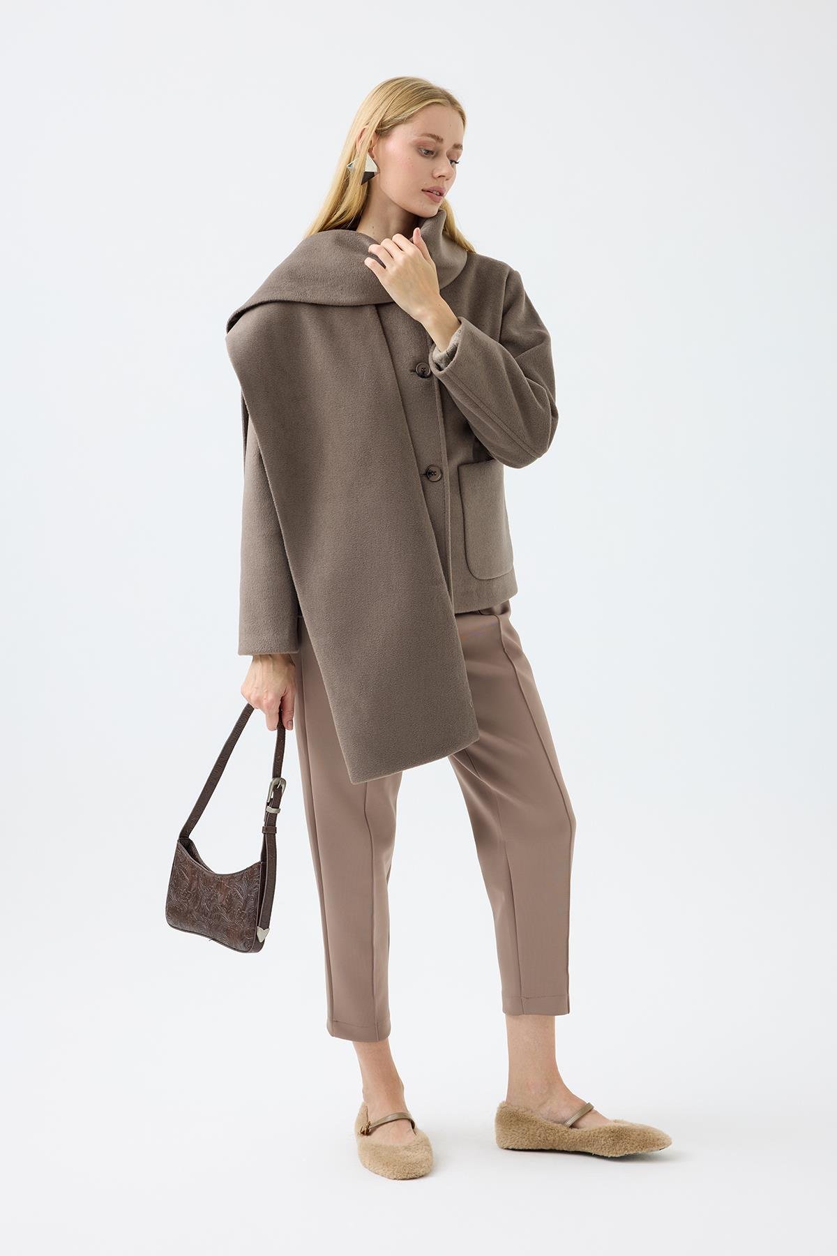 Blossom Atkılı Kaşe Kaban - Vizon 