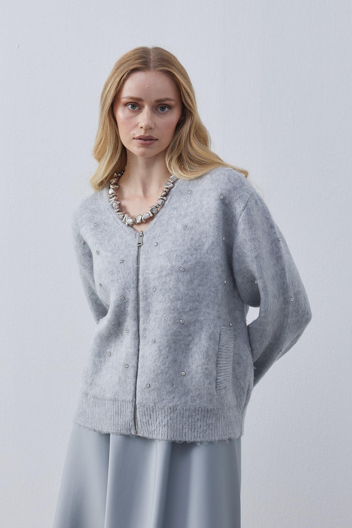 Blouse Taş İşlemeli Yünlü Hırka- Gri
