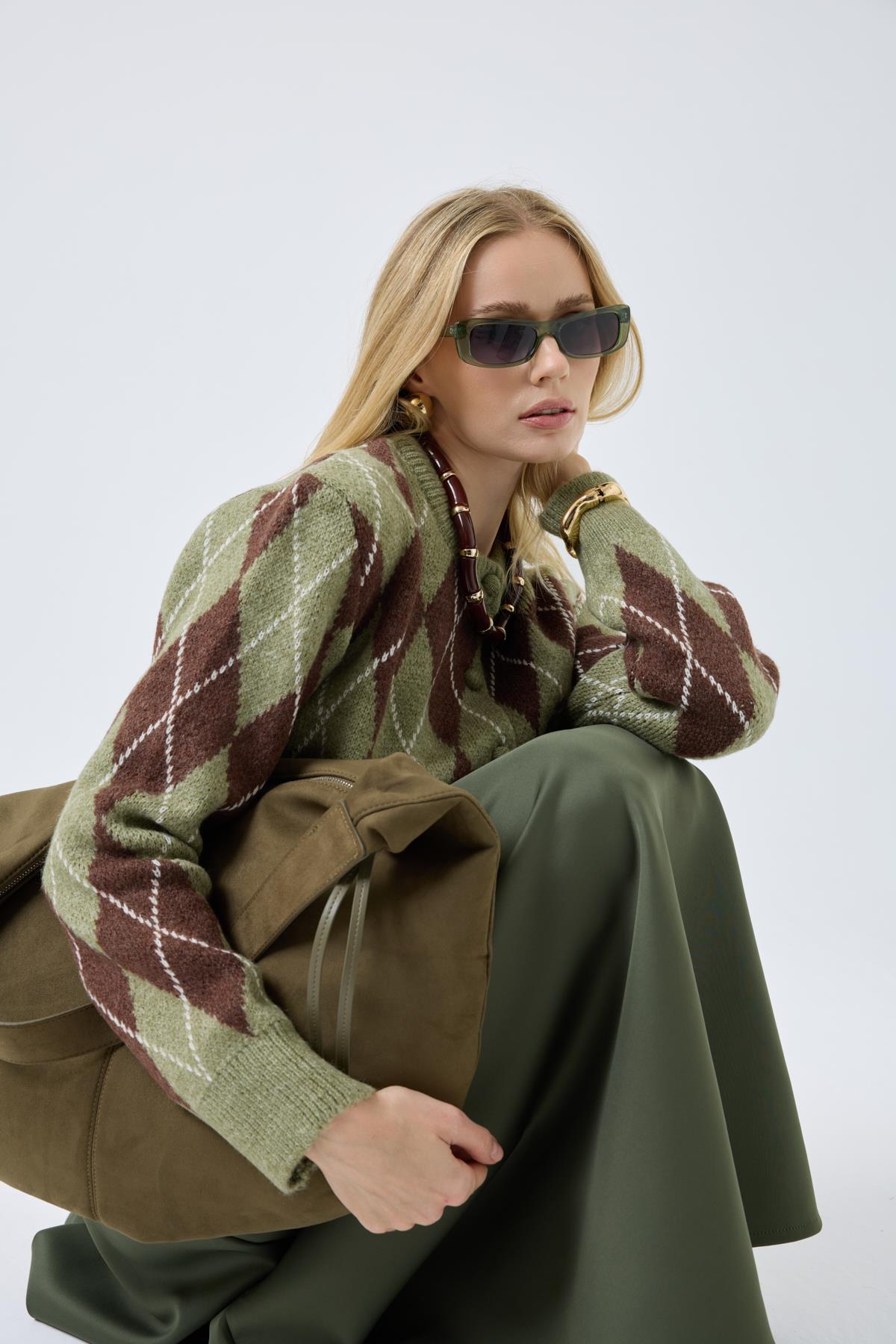 Camila Baklava Desenli Hırka - Çağla 