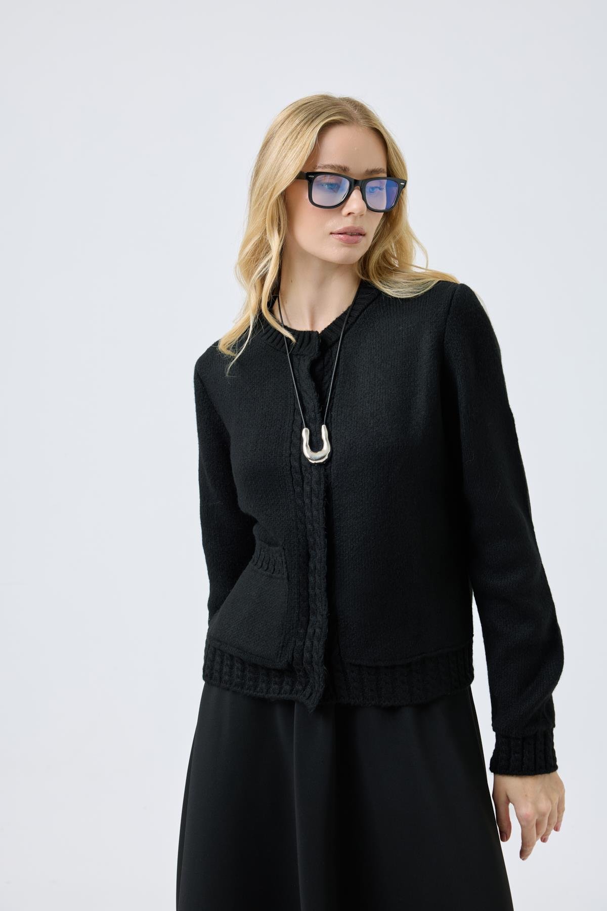 Cruz Cepli Çıtçıtlı Örme Hırka - Siyah 