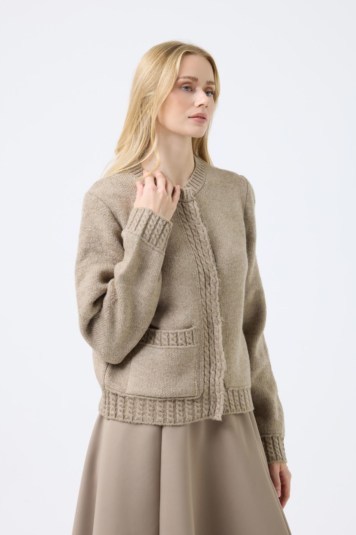 Cruz Cepli Çıtçıtlı Örme Hırka - Vizon 