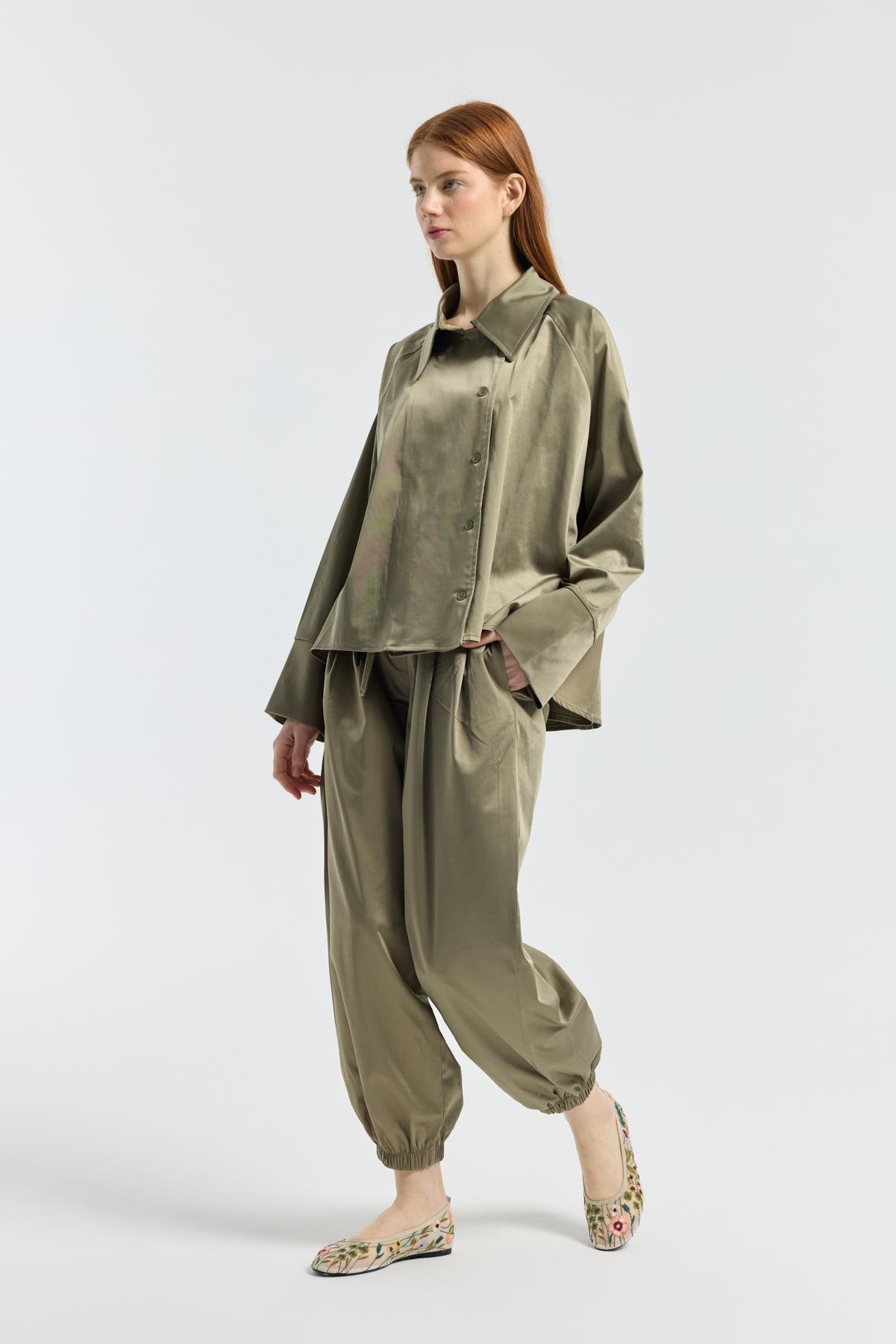 Devin Kruvaze Kapamalı Saten Takım - Çağla