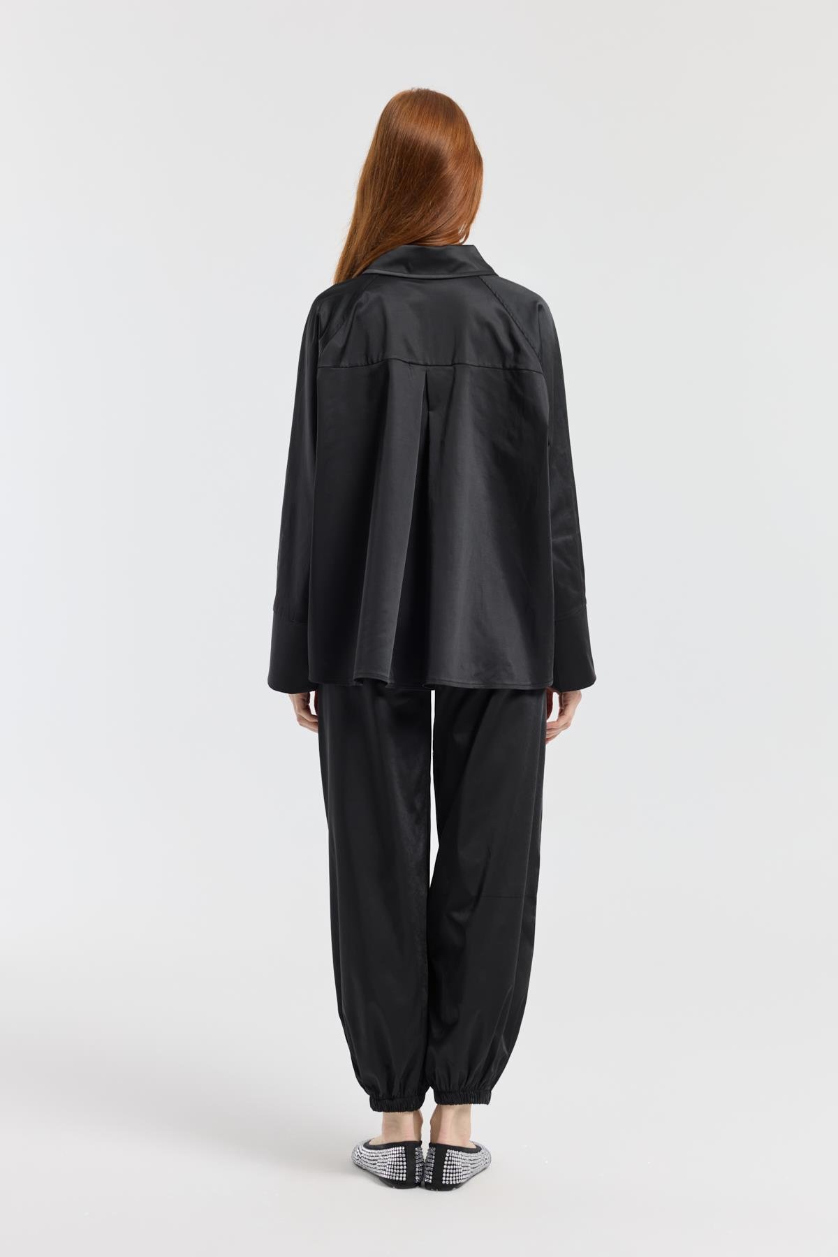 Devin Kruvaze Kapamalı Saten Takım - Siyah