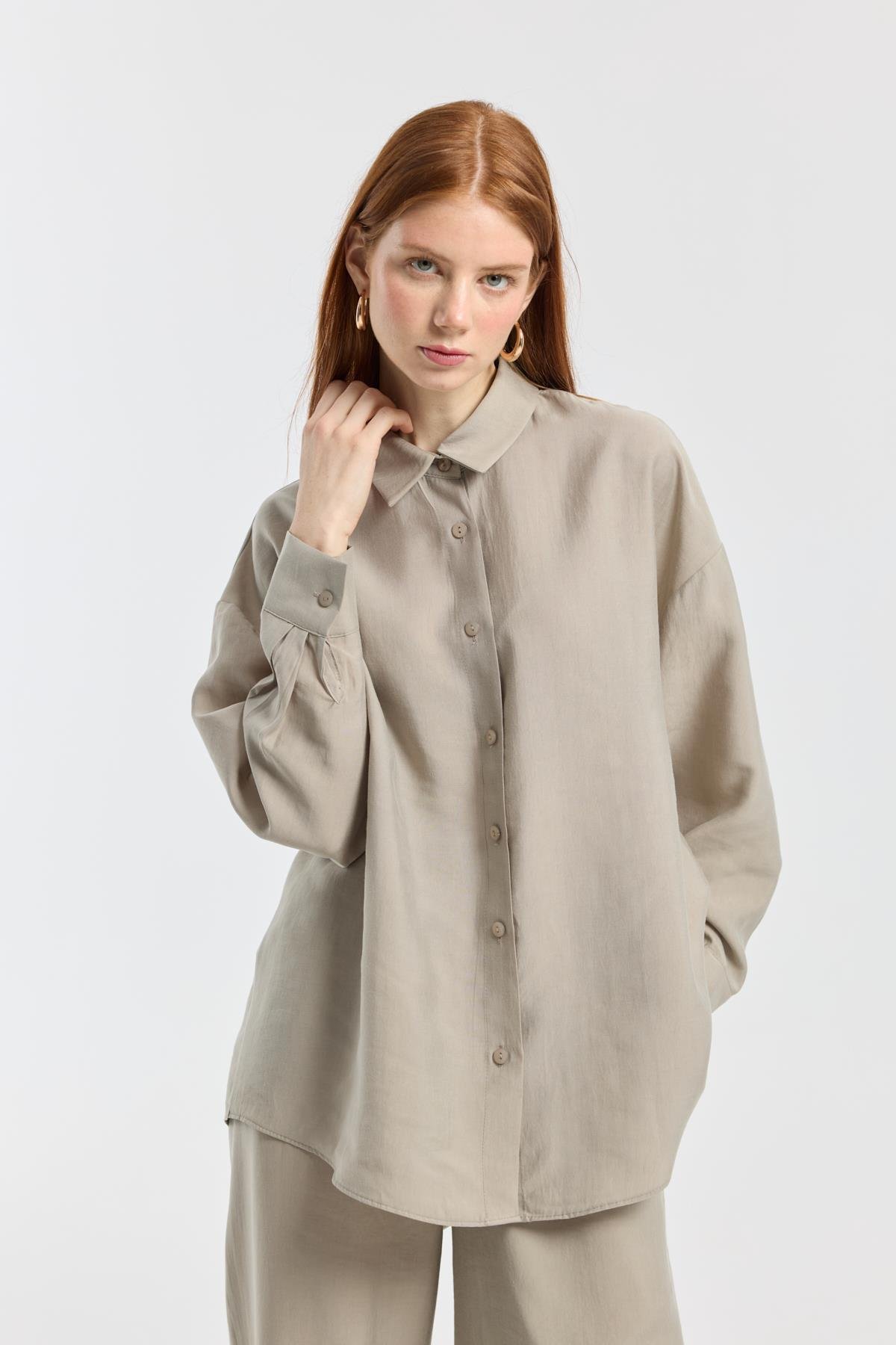 Dosha Arka Düğme Detaylı Tensel Takım - Vizon