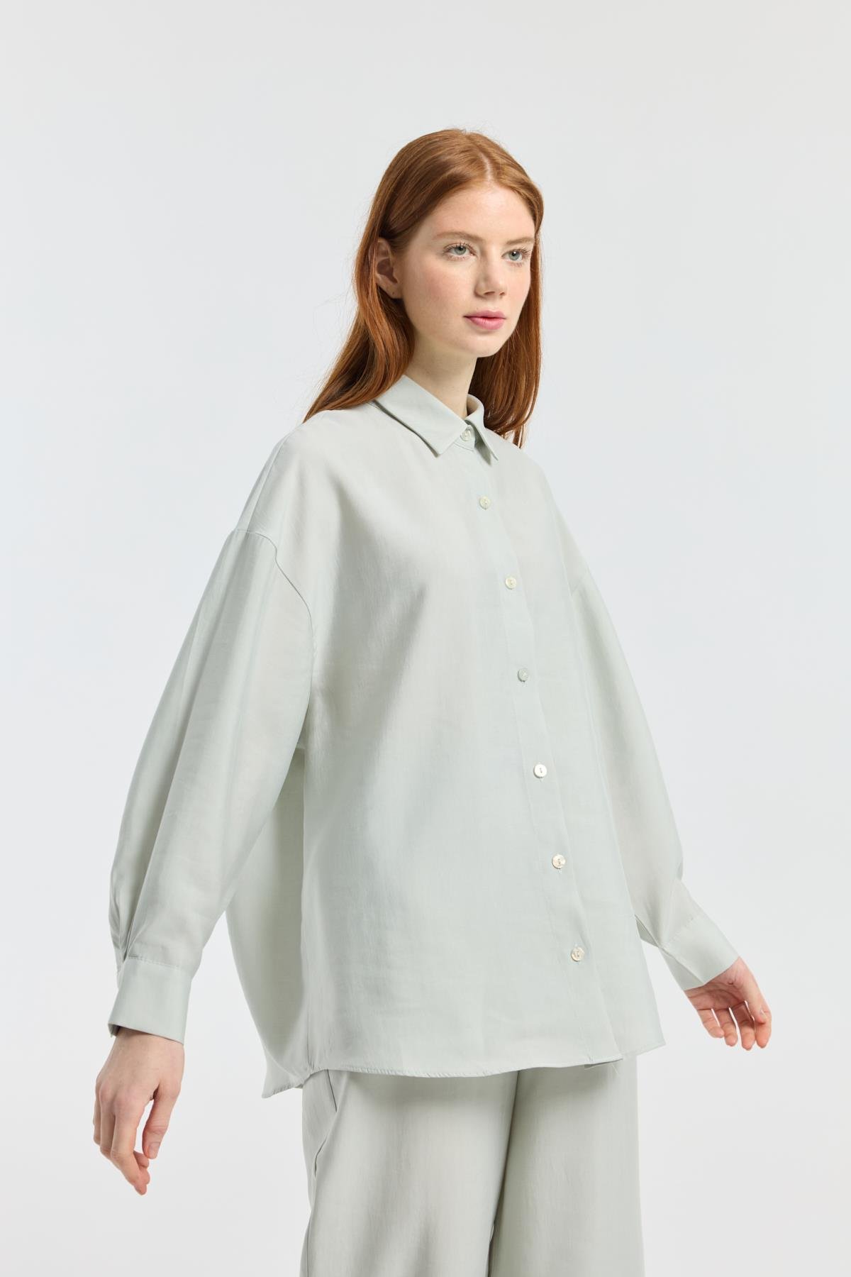 Dosha Arka Düğme Detaylı Tensel Takım - Gri