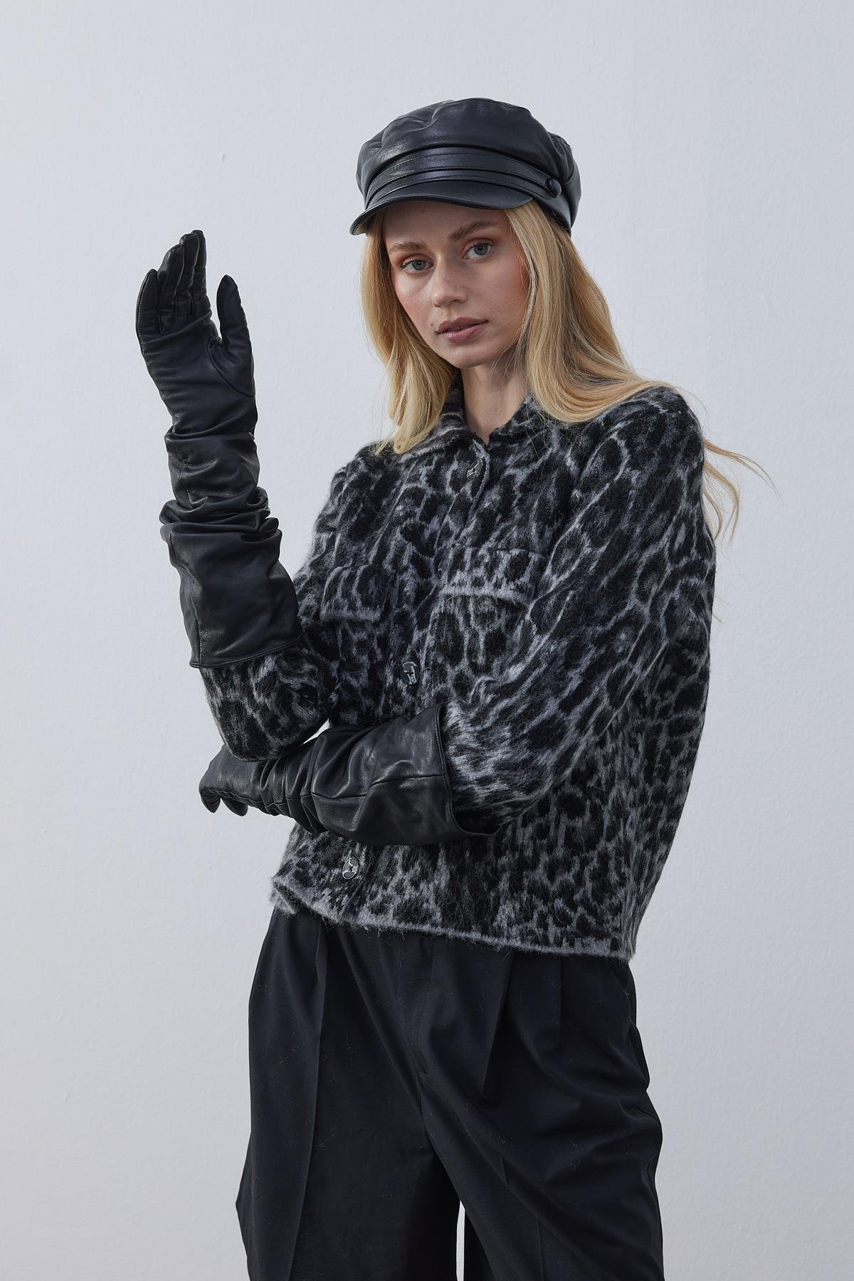 Edwina Leopar Desenli Triko Ceket - Siyah