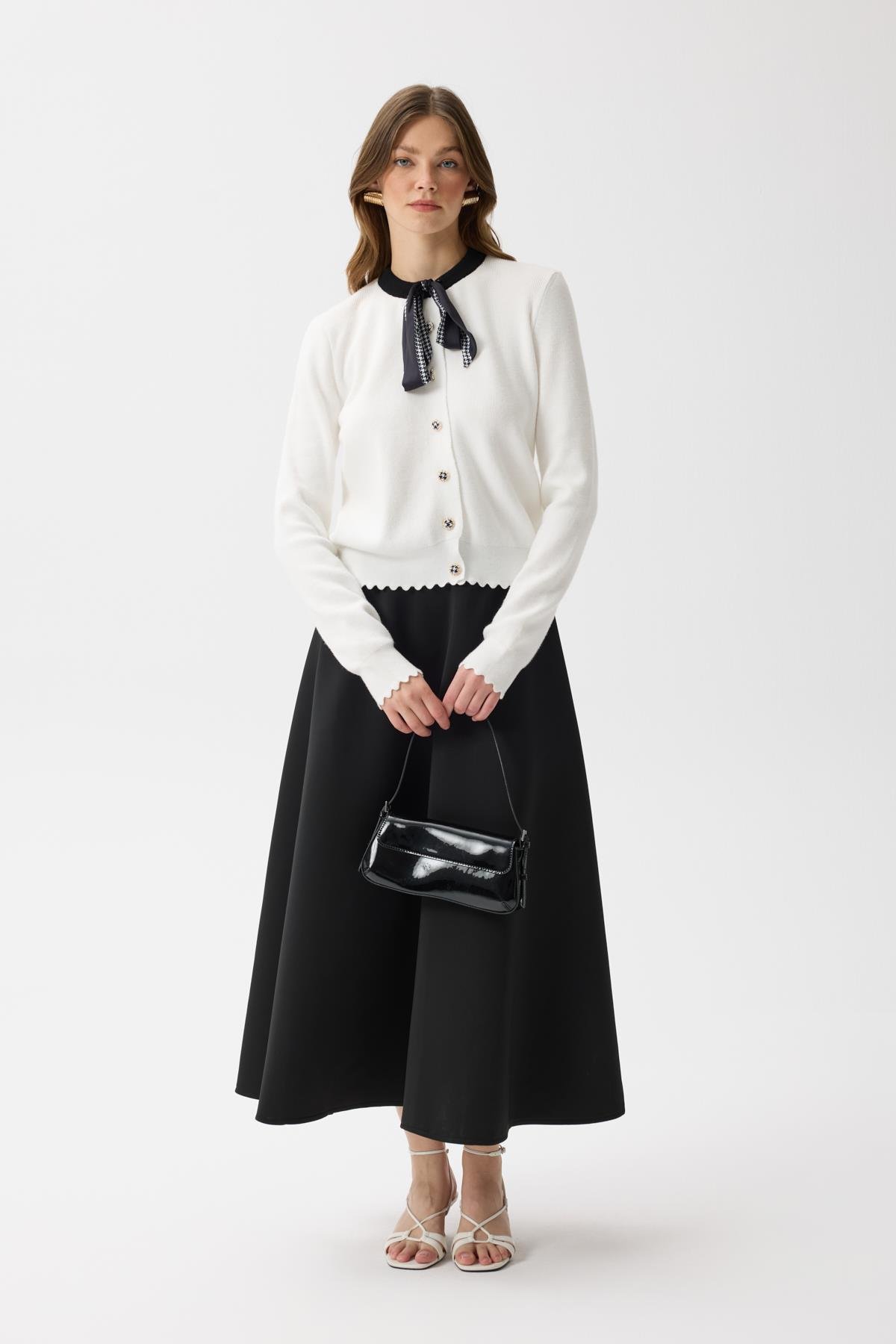 Emma Fularlı Hırka - Beyaz