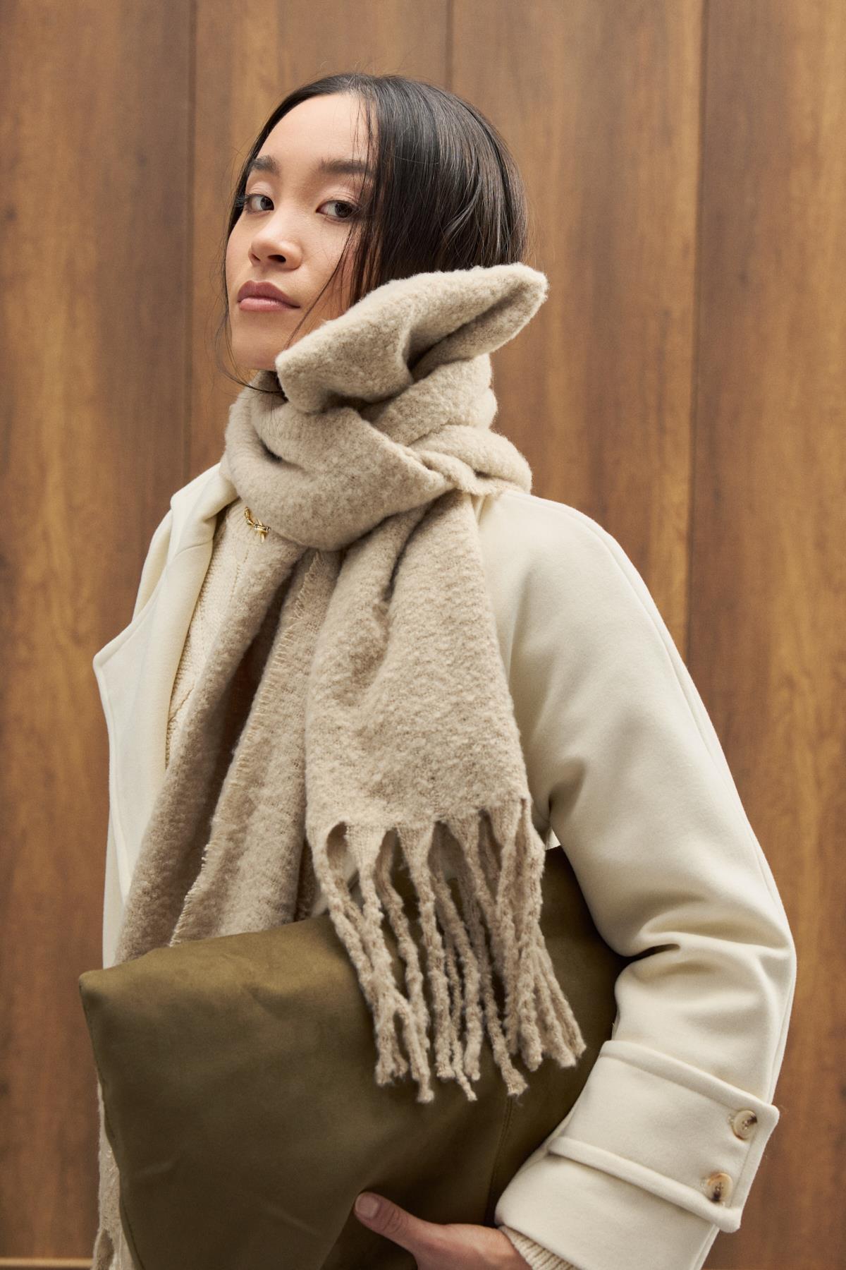 Farsha Püsküllü Yün Atkı - Vizon 