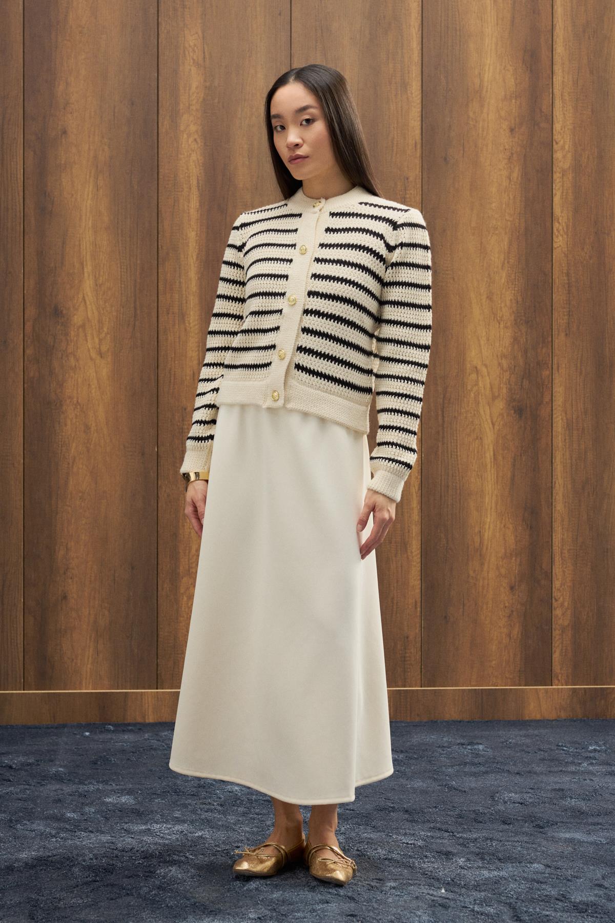 Felix Kontrast Düğmeli Hırka - Bej 