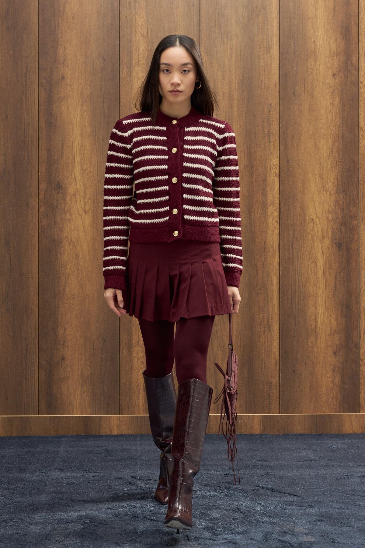 Felix Kontrast Düğmeli Hırka - Bordo