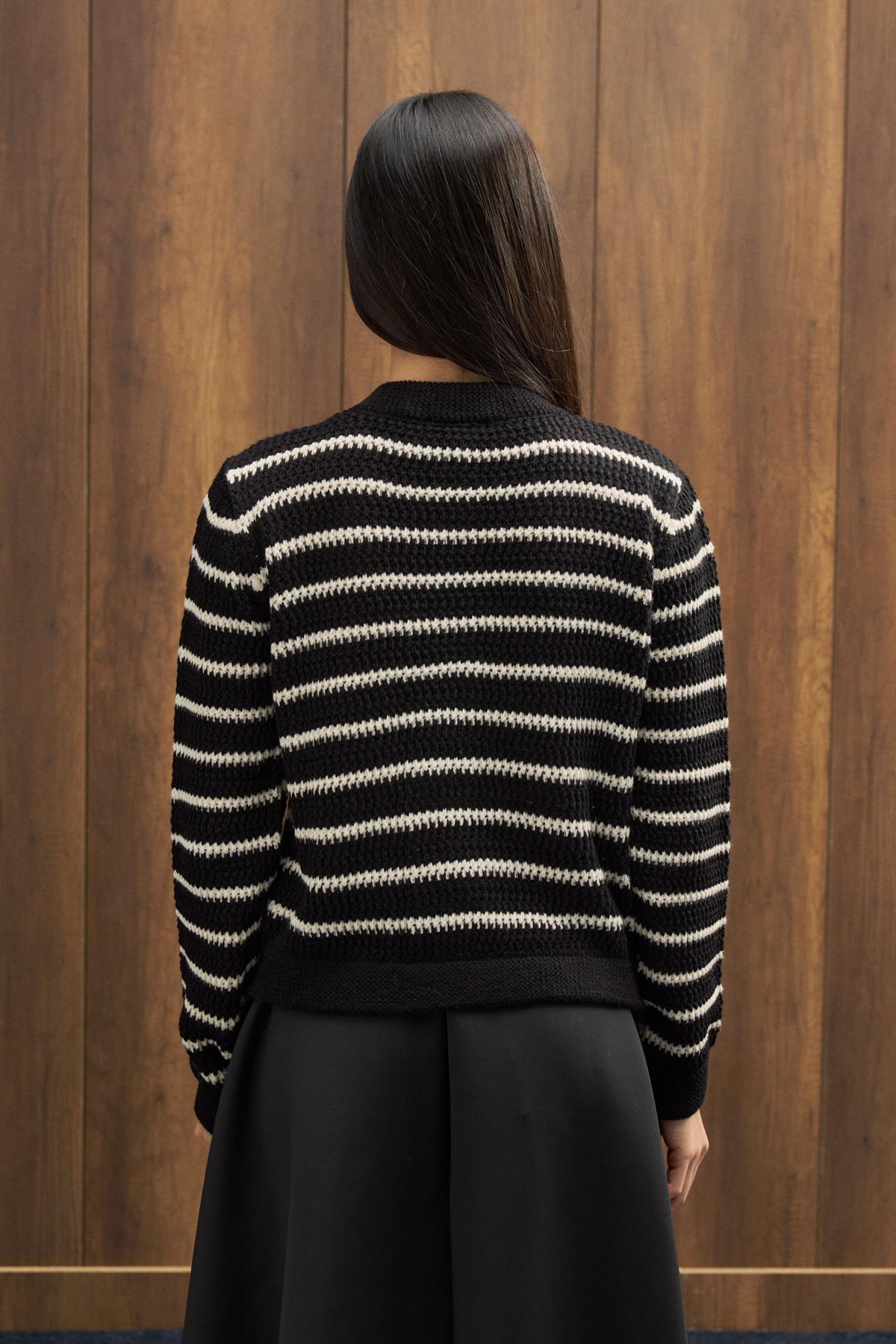 Felix Kontrast Düğmeli Hırka - Siyah 