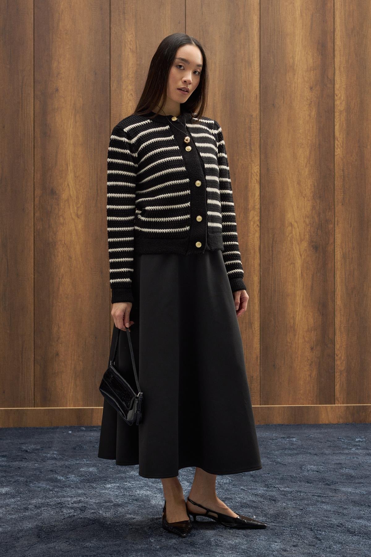 Felix Kontrast Düğmeli Hırka - Siyah 