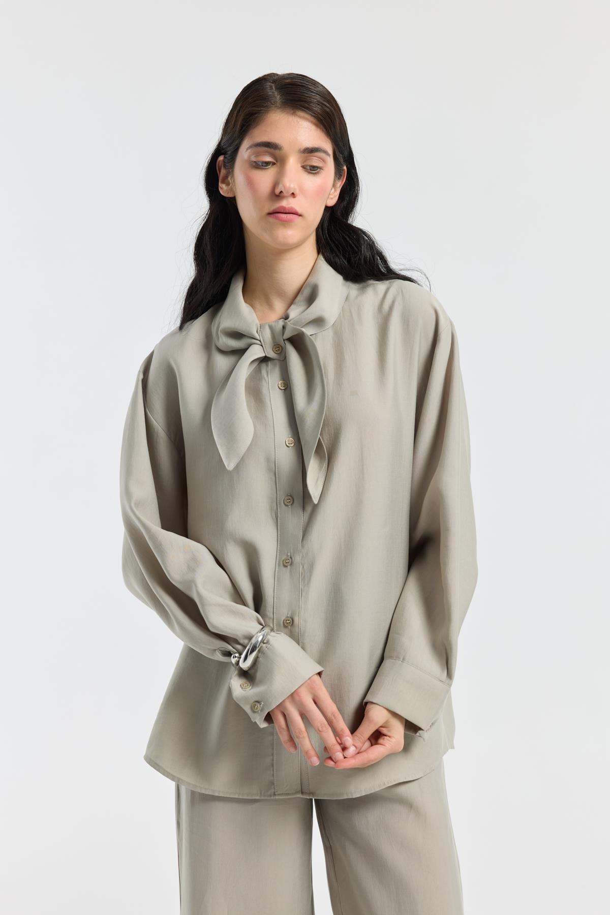 Fularlı Modal Gömlek - Vizon