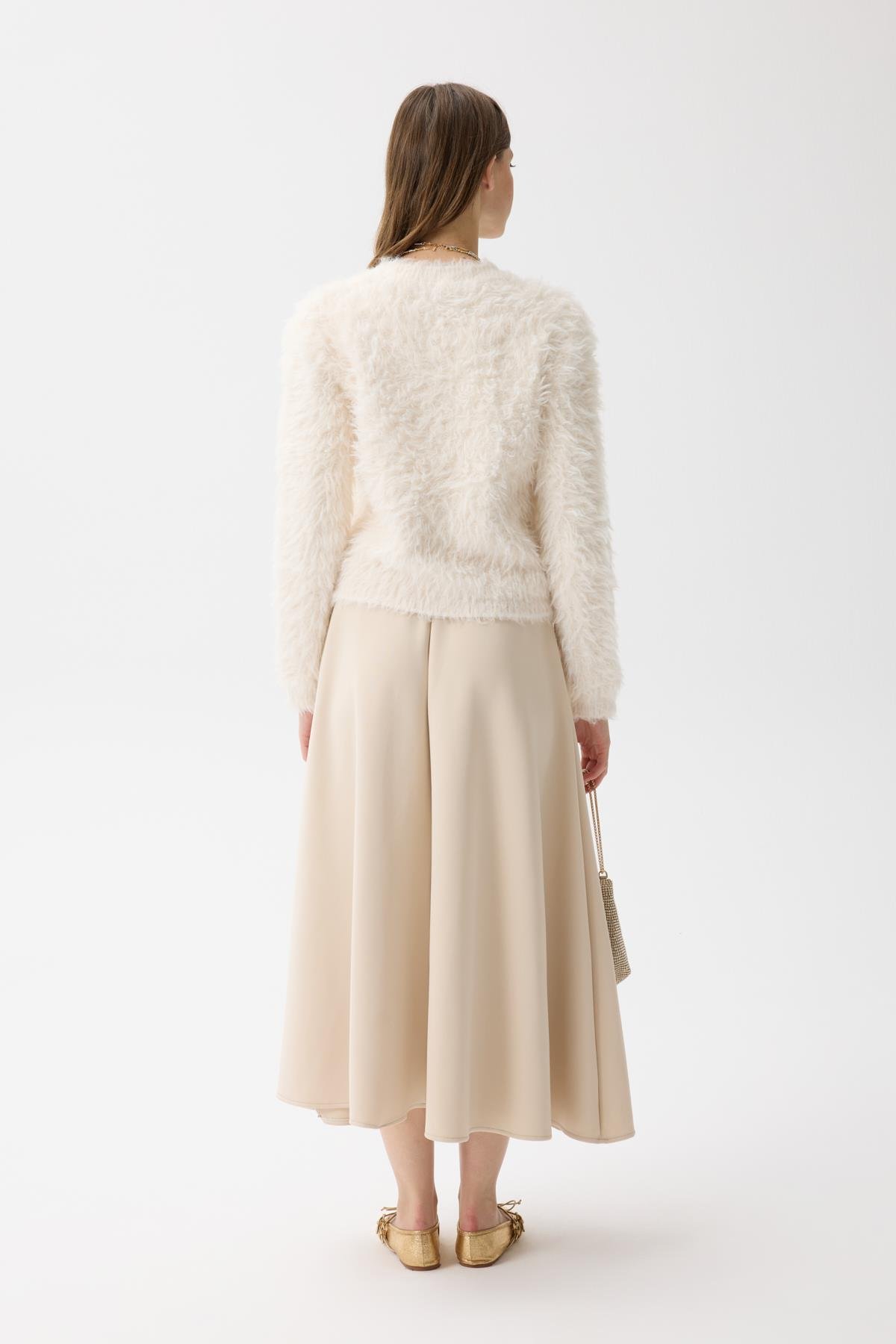 Giselle Tüylü Kalp Düğmeli Hırka - Krem