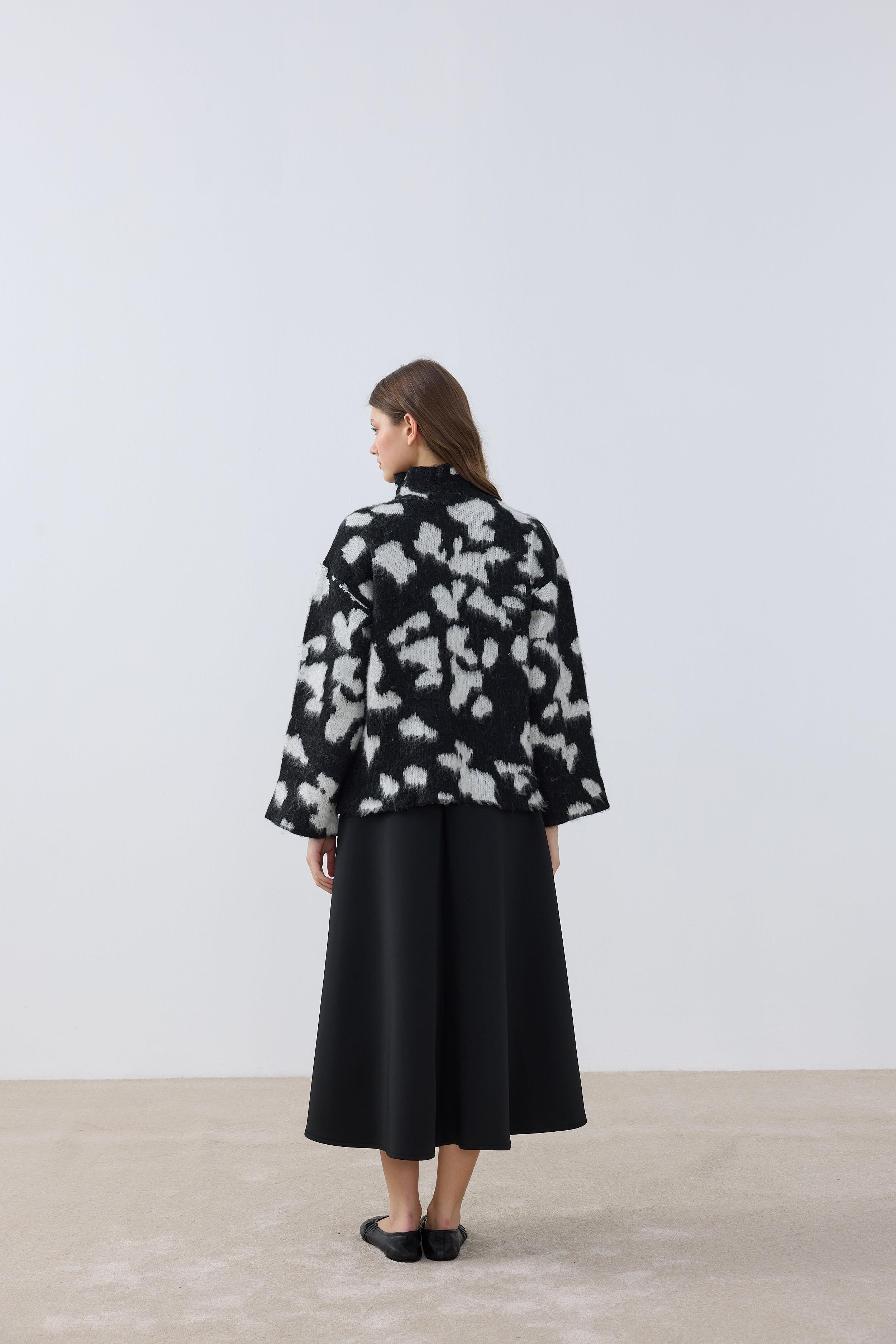 Golden Yüksek Yaka Kazak- Siyah