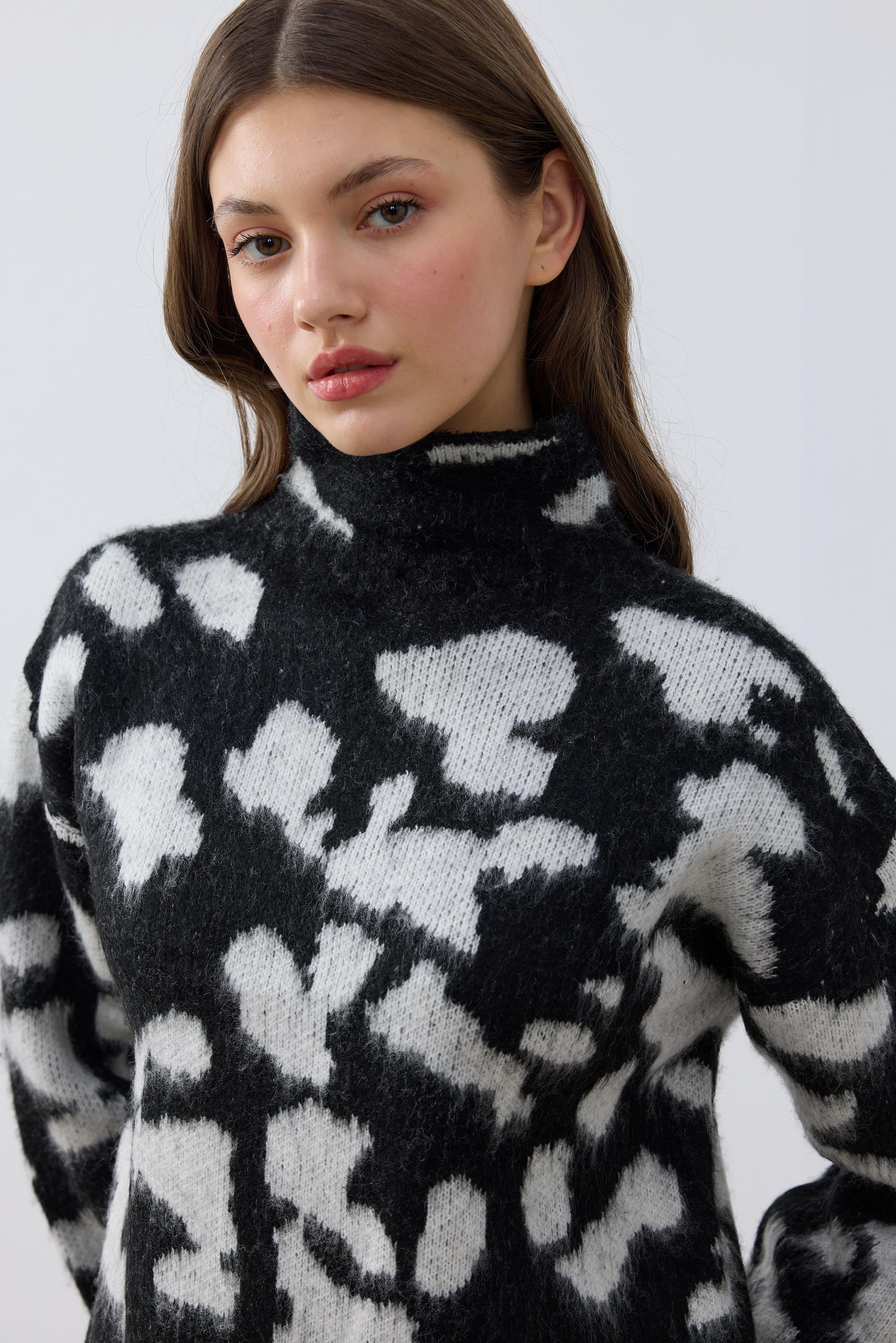 Golden Yüksek Yaka Kazak- Siyah