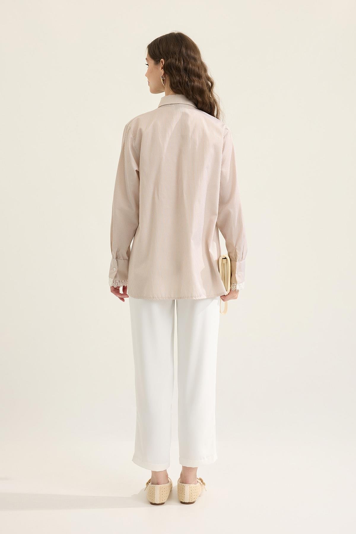 Hailey Güpürlü Fırfırlı Gömlek - Bej 