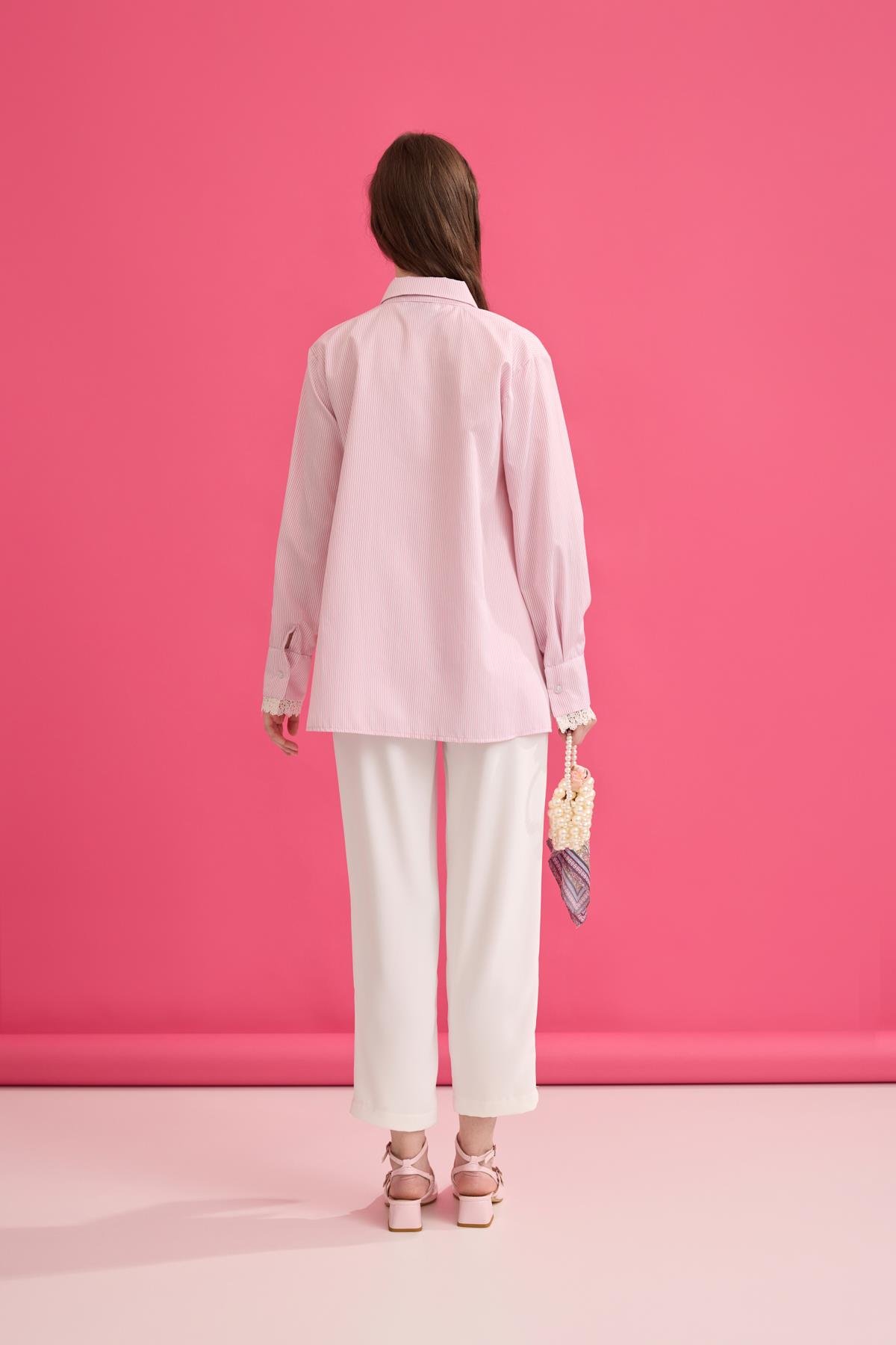 Hailey Güpürlü Fırfırlı Gömlek - Pembe