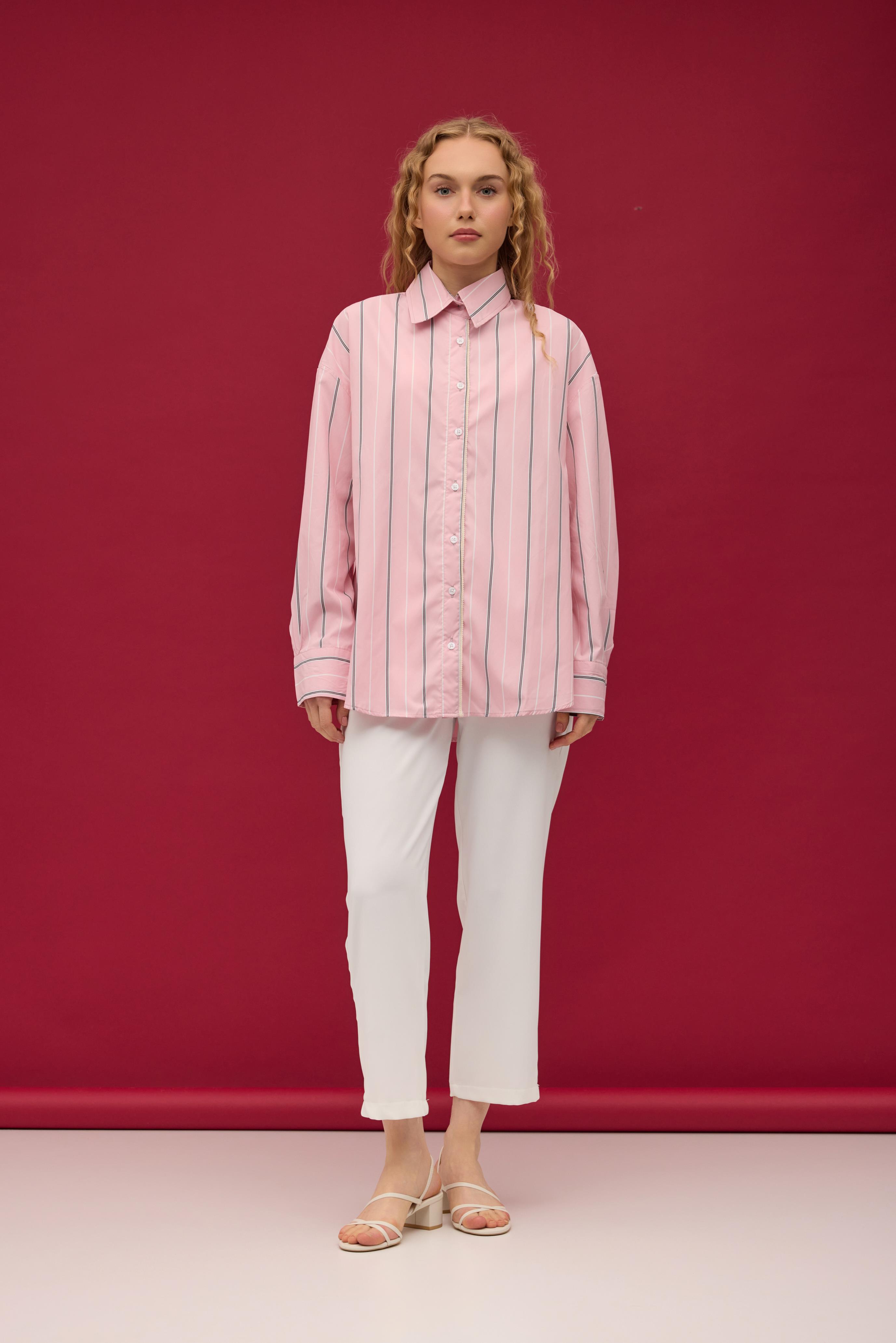 Hazel Güpür İşlemeli Gömlek- Pembe