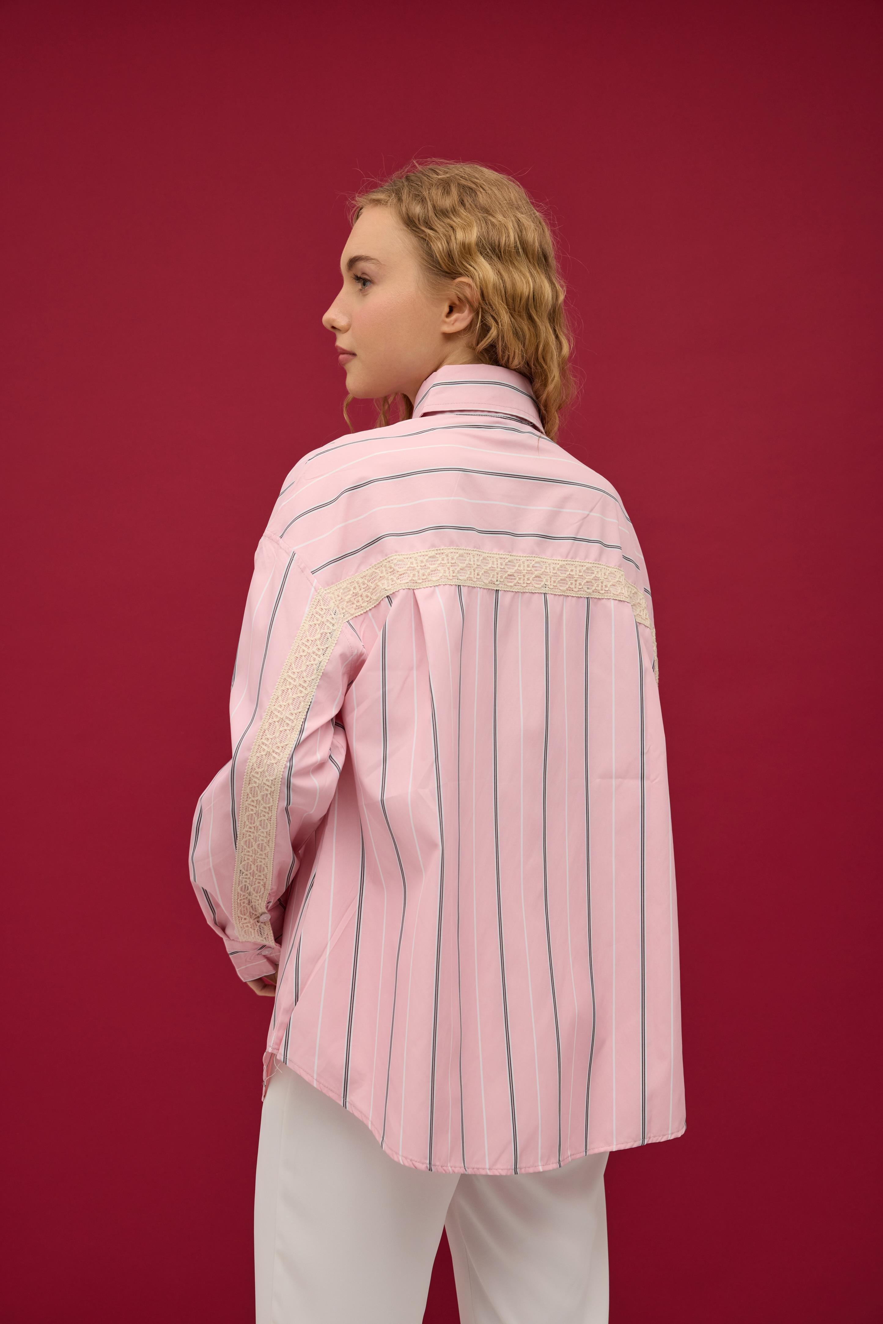 Hazel Güpür İşlemeli Gömlek- Pembe