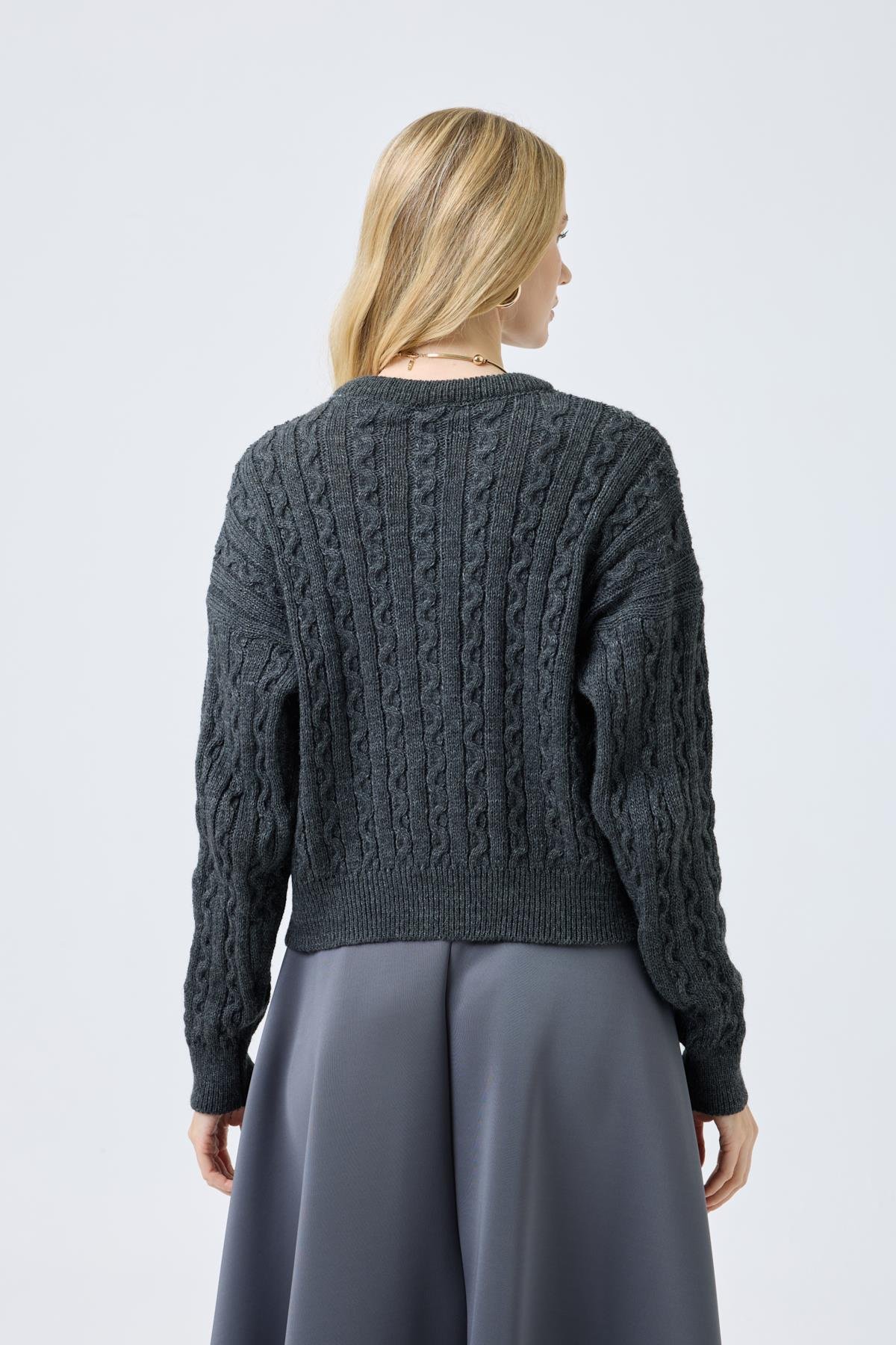 Hazel Saç Örgülü Gold Düğmeli Hırka - Antrasit 