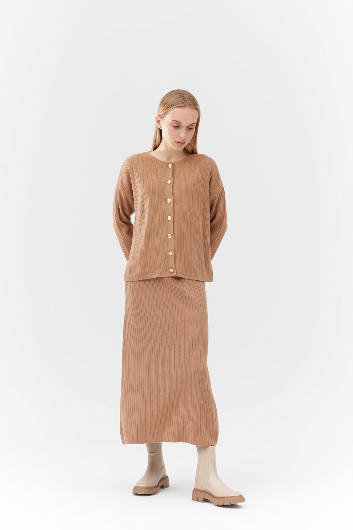 ICON GOLD DÜĞME DETAYLI FİTİLLİ ETEKLİ TAKIM - CAMEL