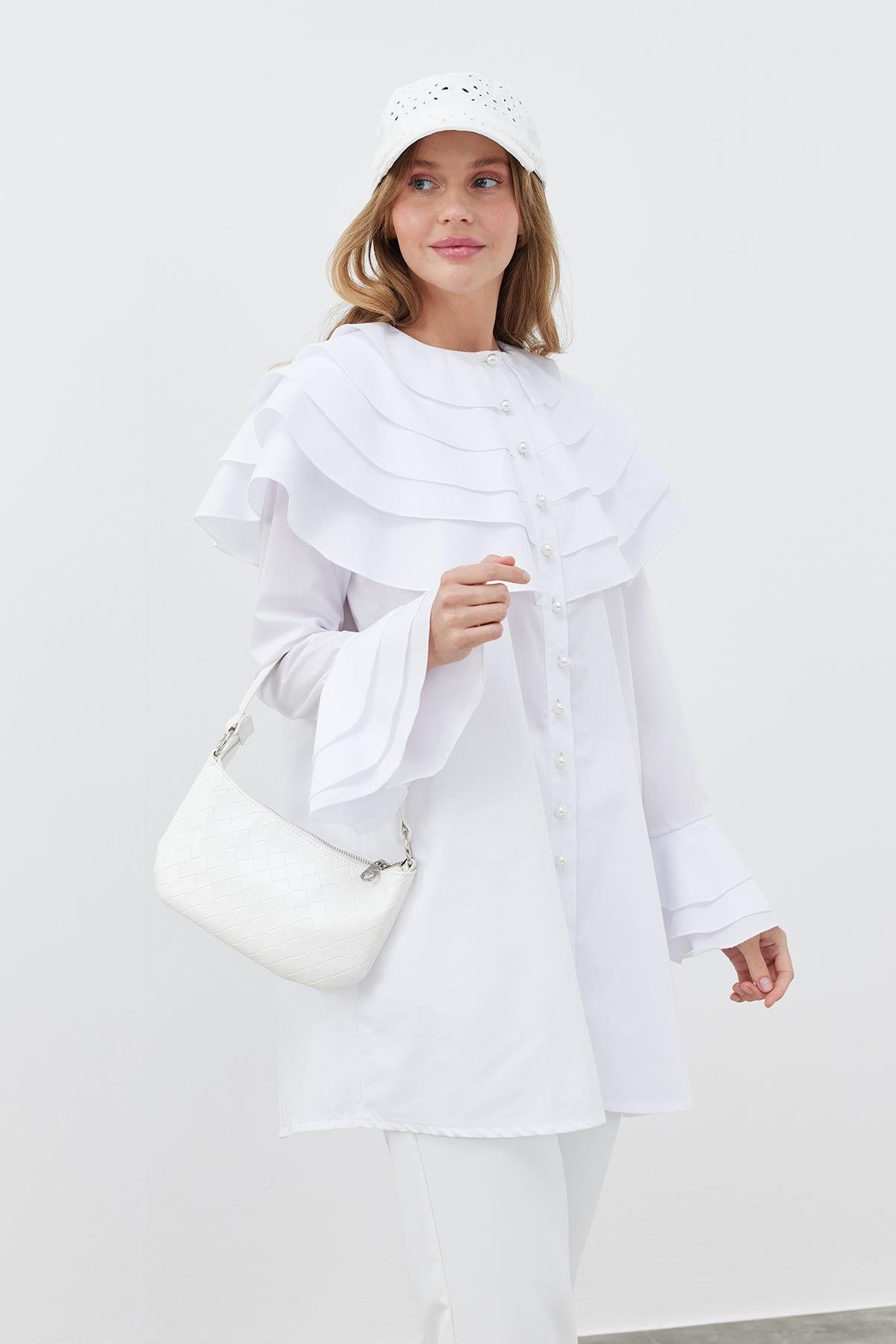 IVORY KAT YAKA İNCİ DÜĞMELİ GÖMLEK- BEYAZ