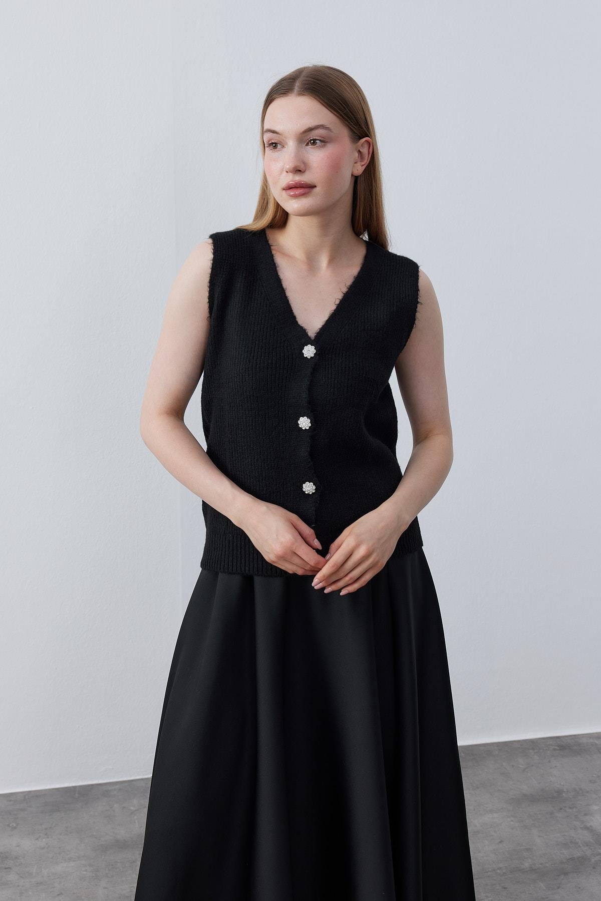 Jess Taş Düğmeli Triko Süveter-Siyah