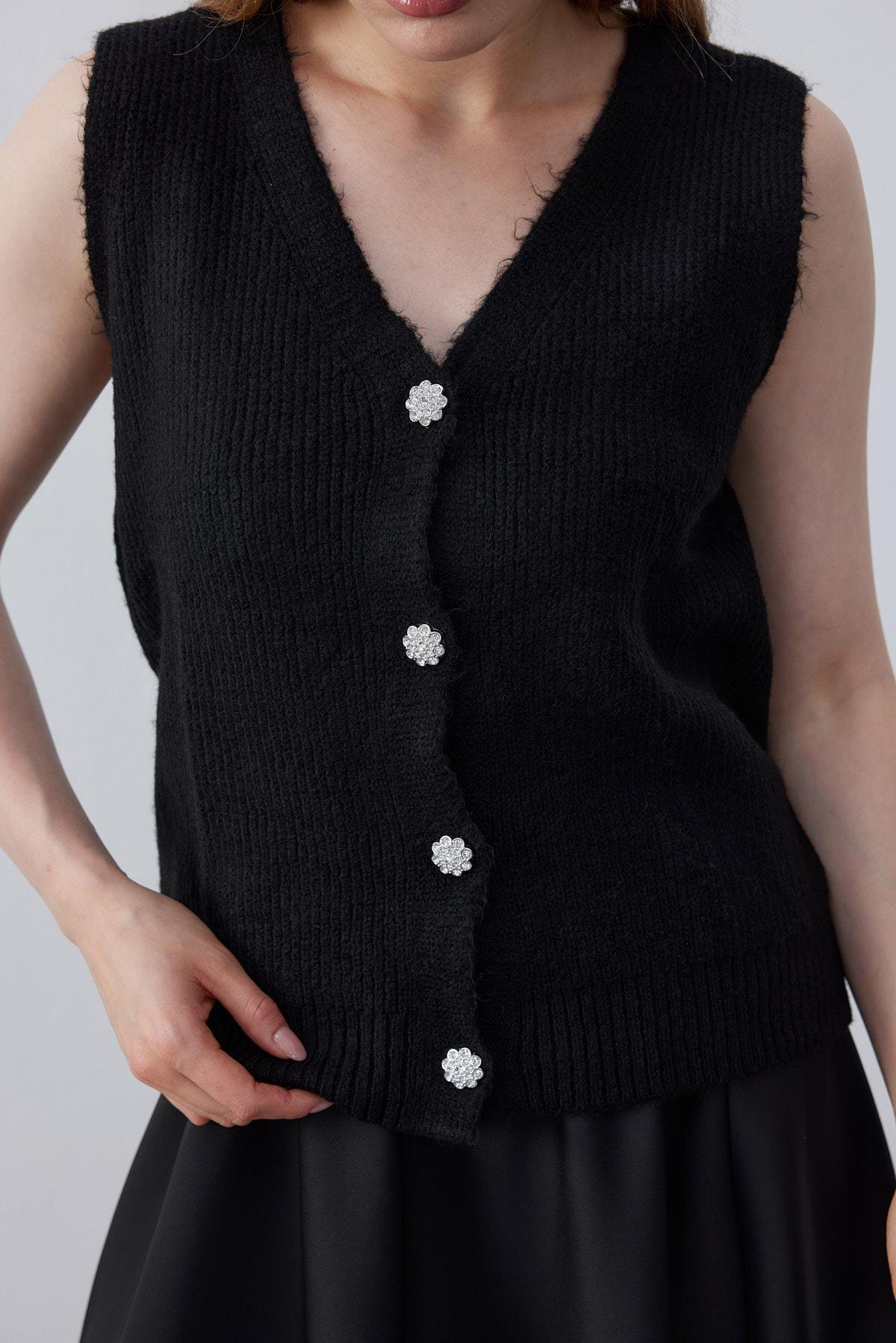 Jess Taş Düğmeli Triko Süveter-Siyah