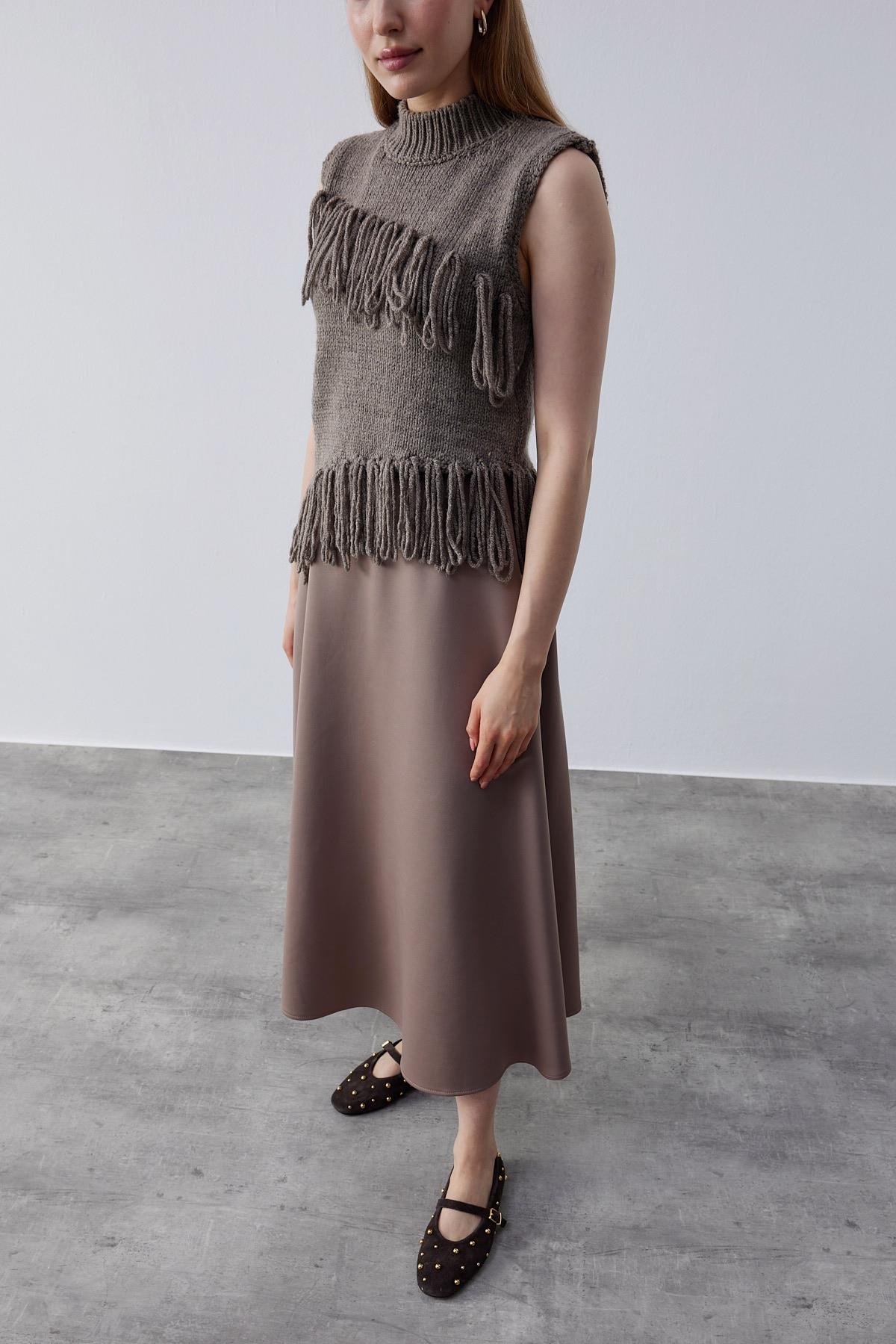 Josie Püsküllü Örme Süveter- Koyu vizon