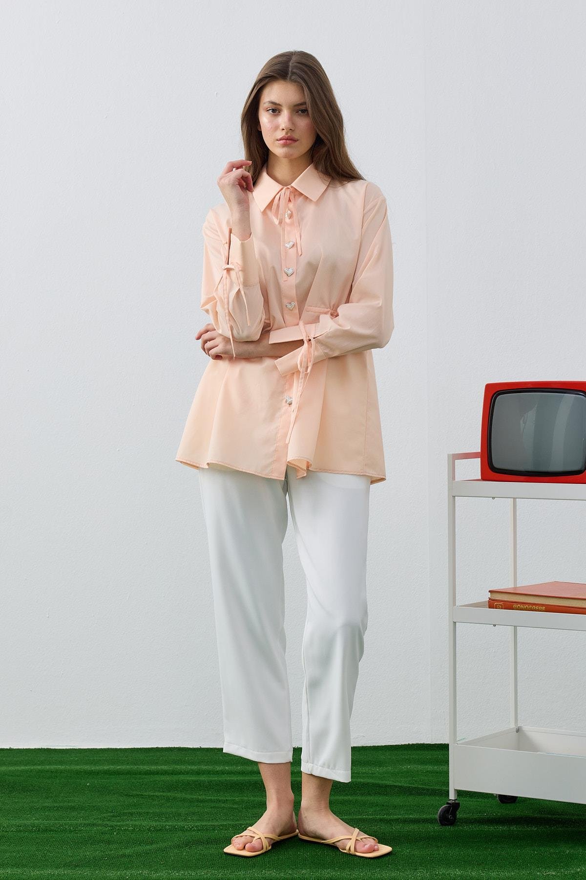 June Kalp Düğmeli Bel Ayarlı Gömlek- Kavuniçi 