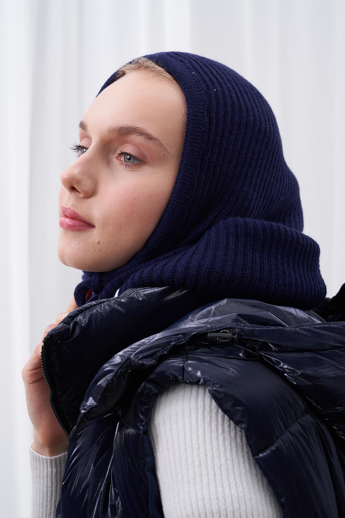 KAPÜŞONLU BERE - LACİVERT