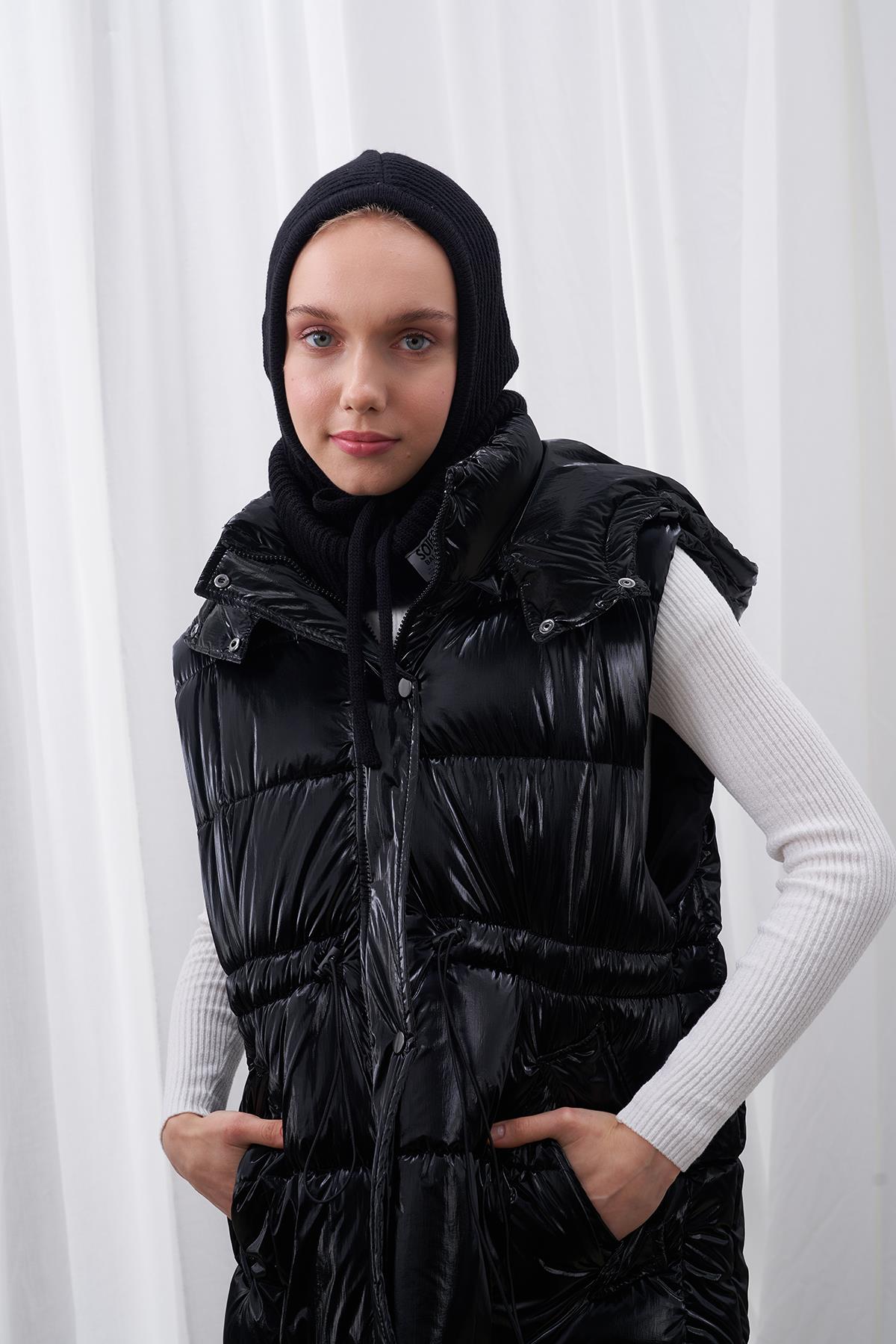 KAPÜŞONLU BERE - SİYAH