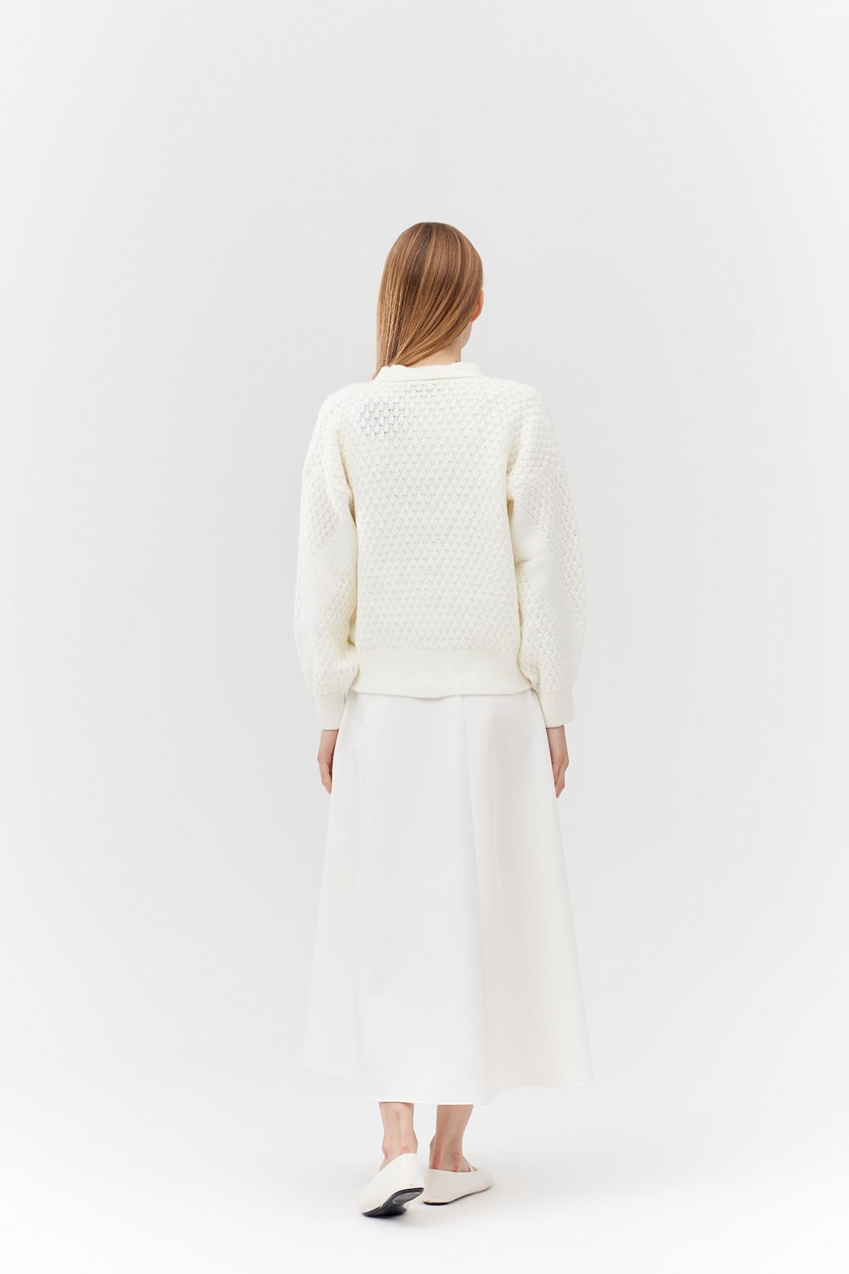 KATİE TAŞ DÜĞME DETAYLI ÖRME HIRKA - EKRU
