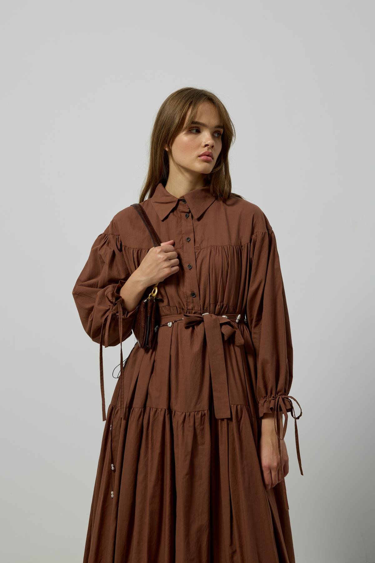 Leona Robalı Oversize Vual Elbise - Kahverengi 