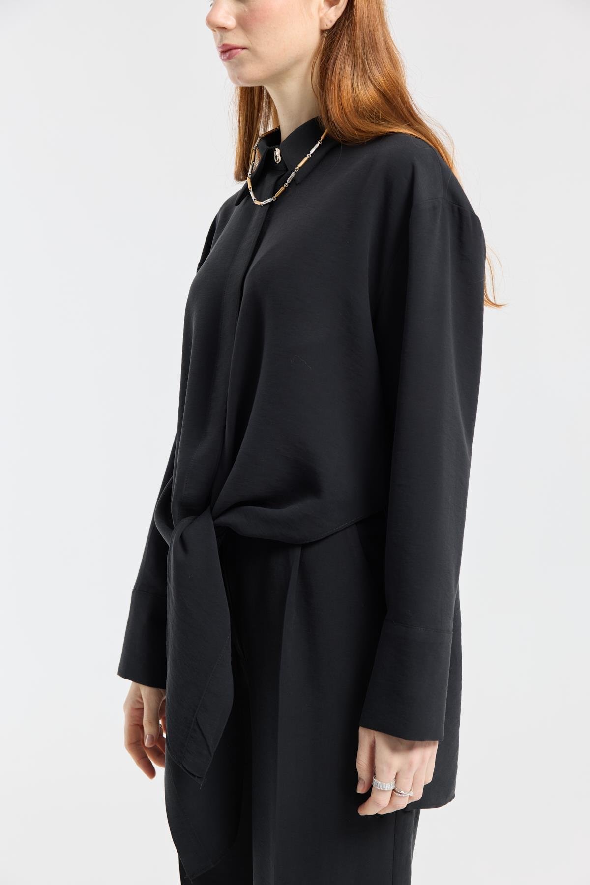 Liliya Önden Bağlamalı Pile Detaylı Takım - Siyah