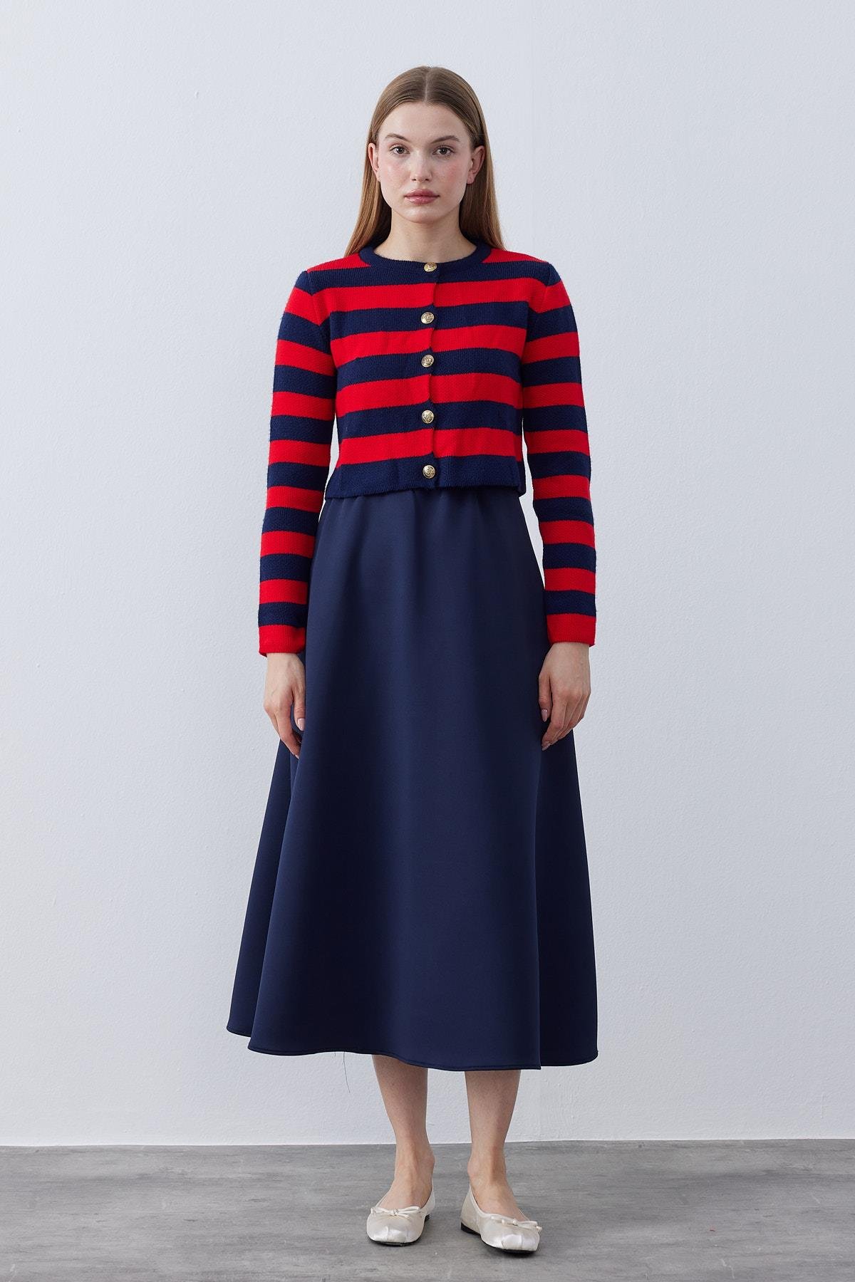 Linnea Eskitme Düğme Detaylı Crop Hırka- Kırmızı 